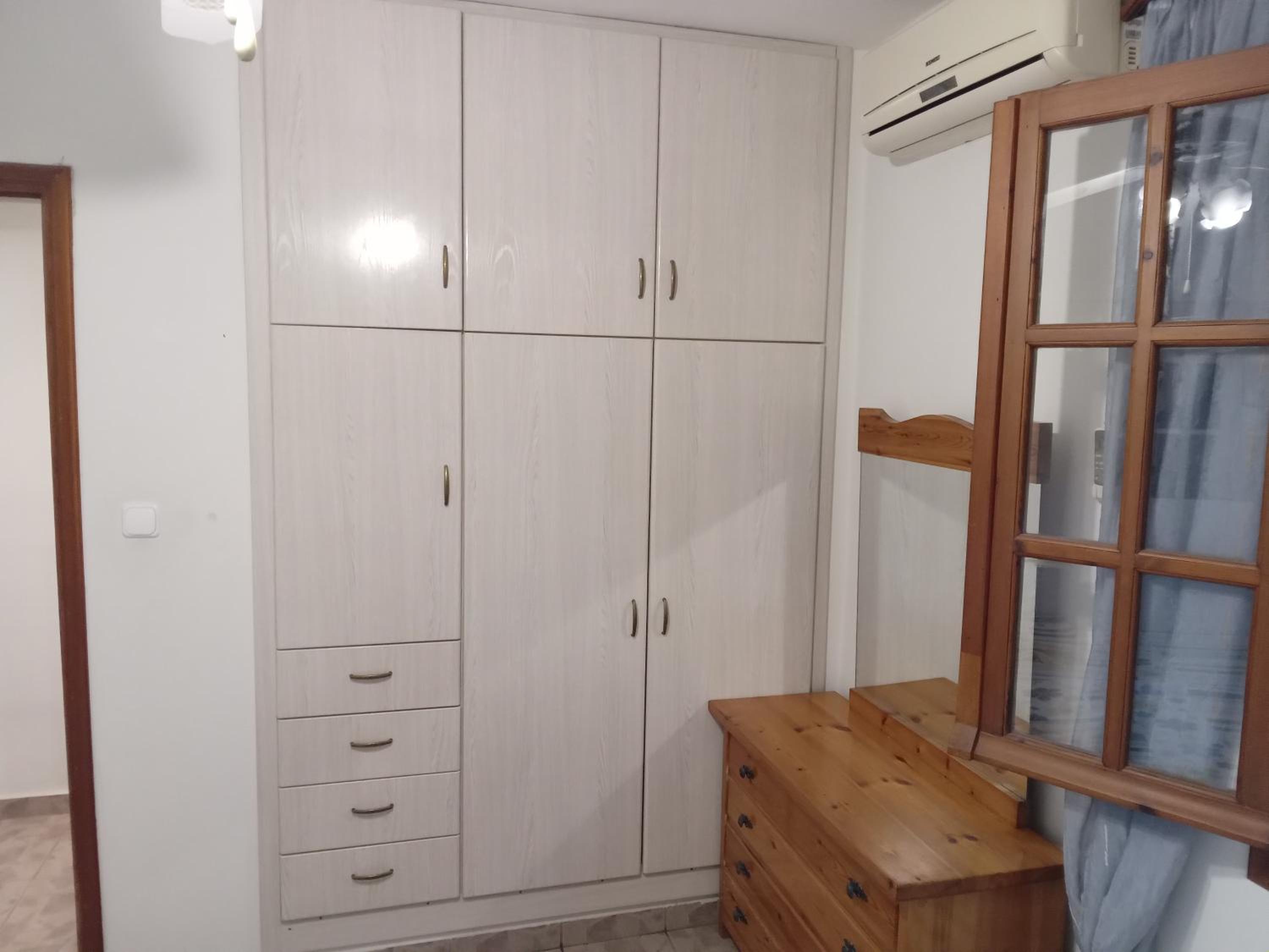 Three-Bedroom House photo 3