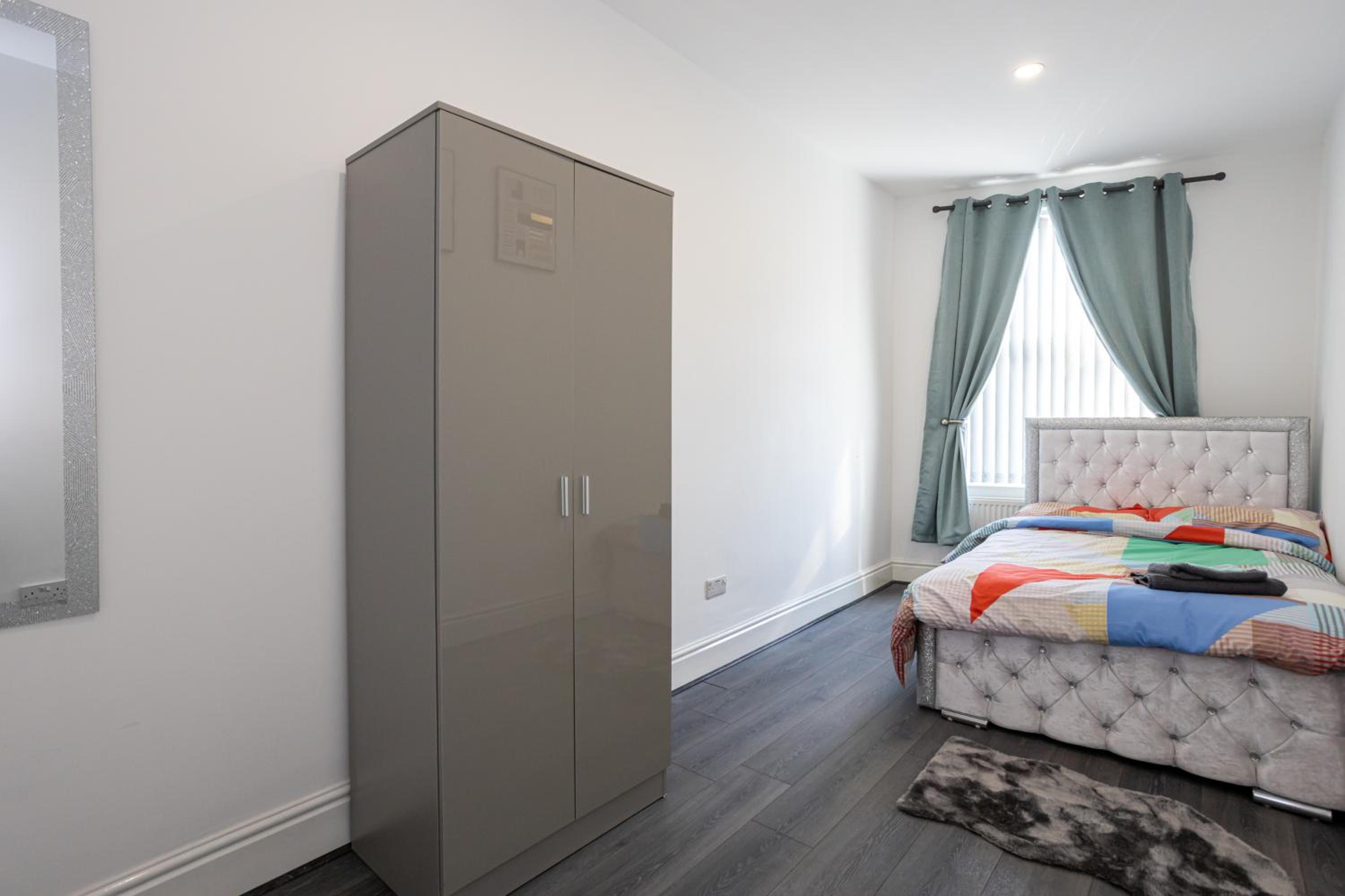 Double Room with Private Bathroom - Photo 1
