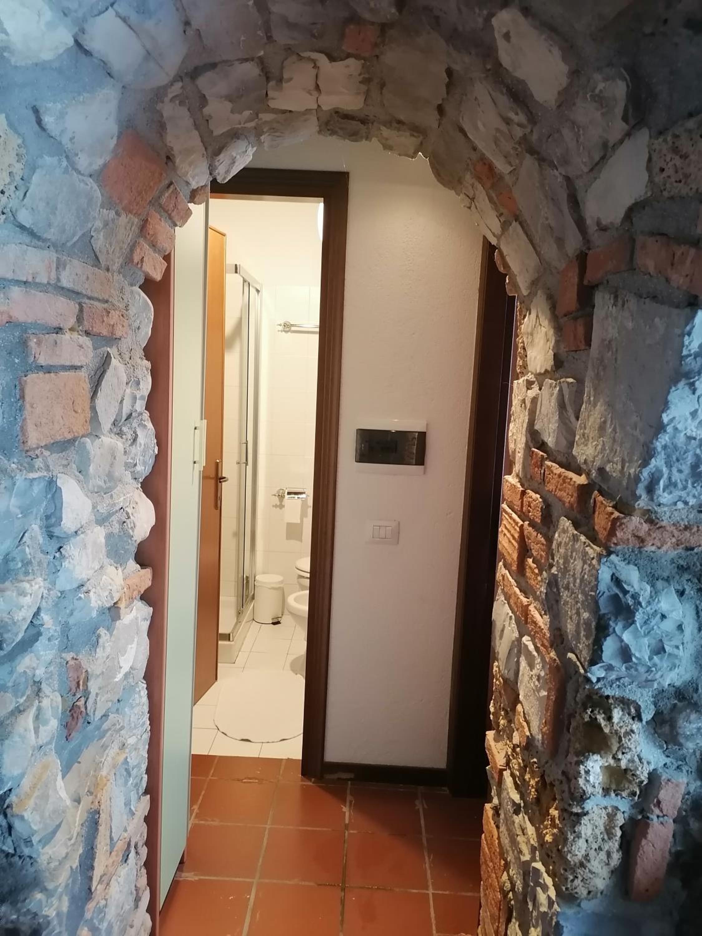Apartment with Lake View - Photo 6