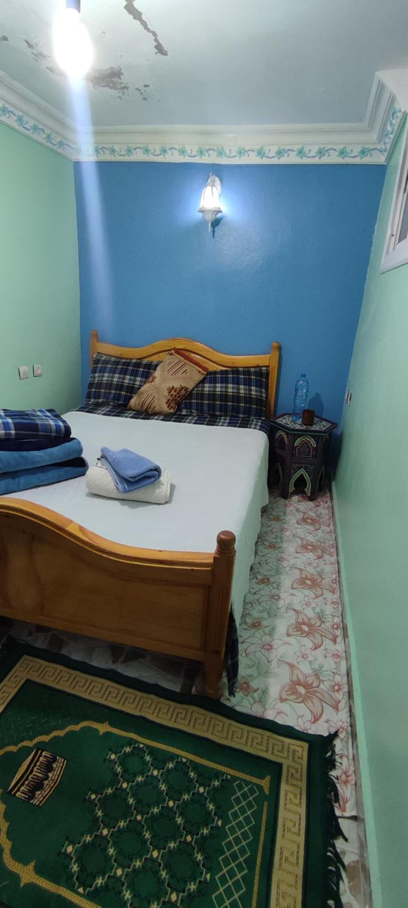Double Room with Balcony (2 Adults + 1 Child) - Photo 5