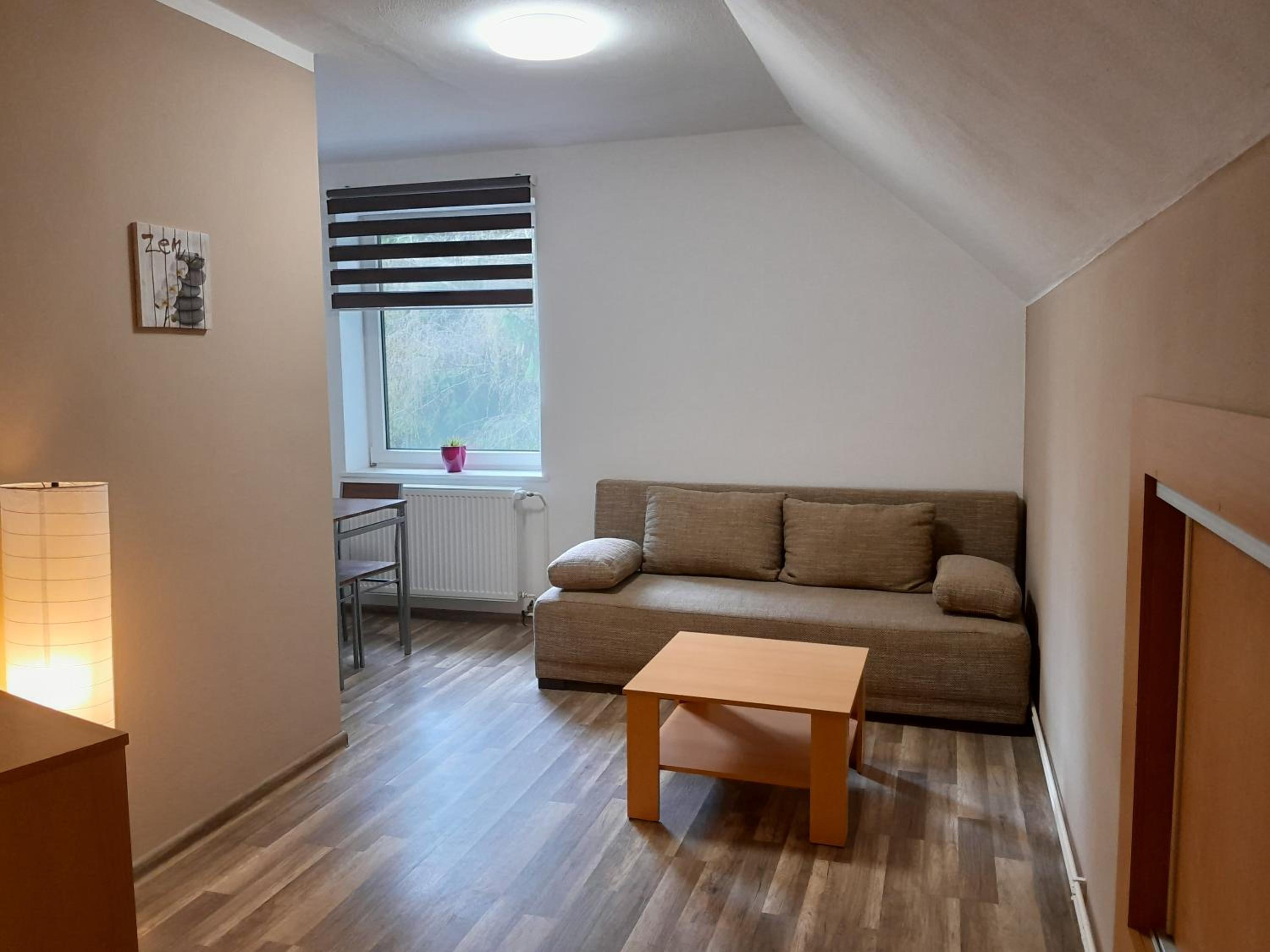 One-Bedroom Apartment photo 1