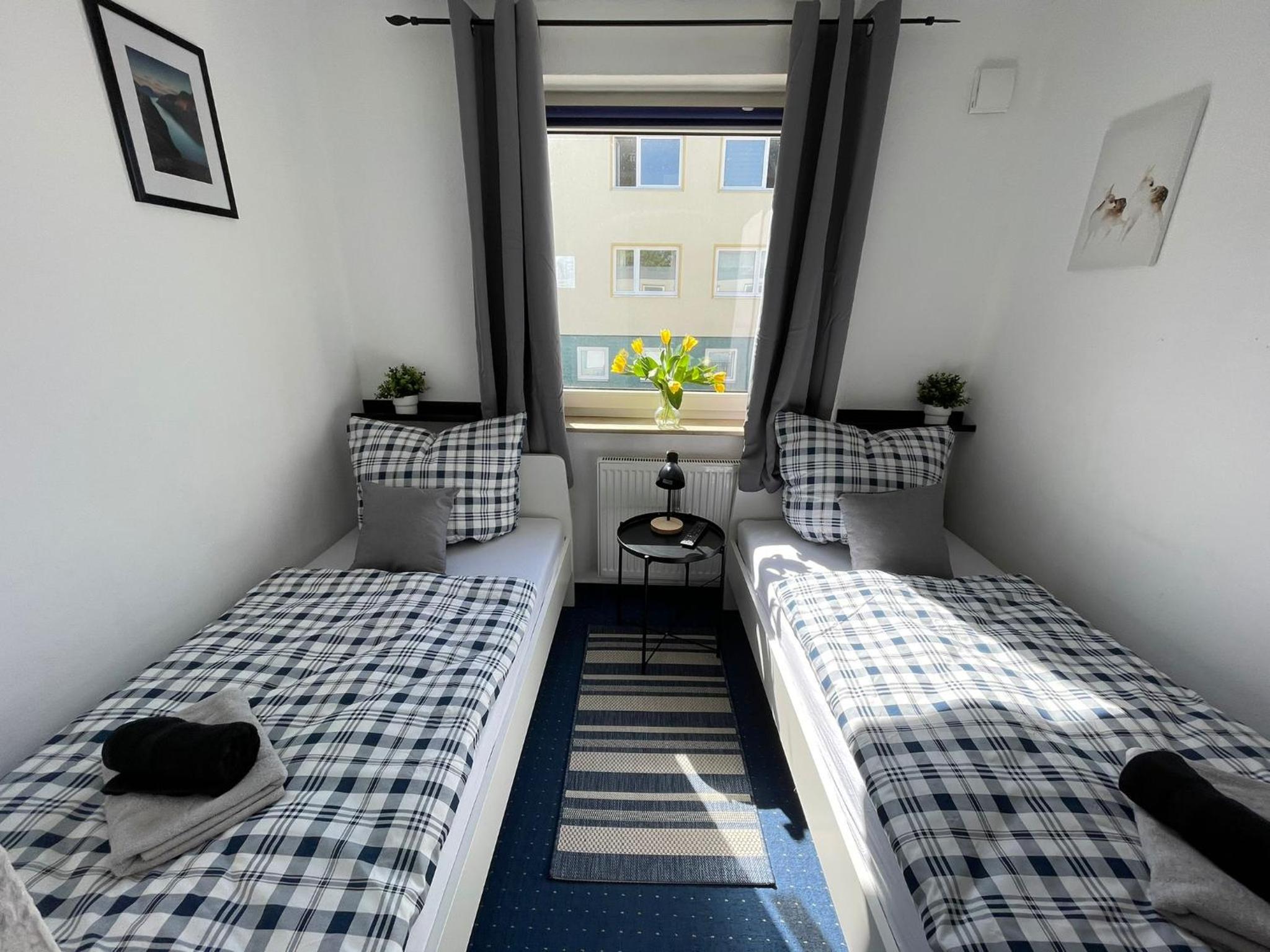 Twin Room with Private Bathroom photo 1