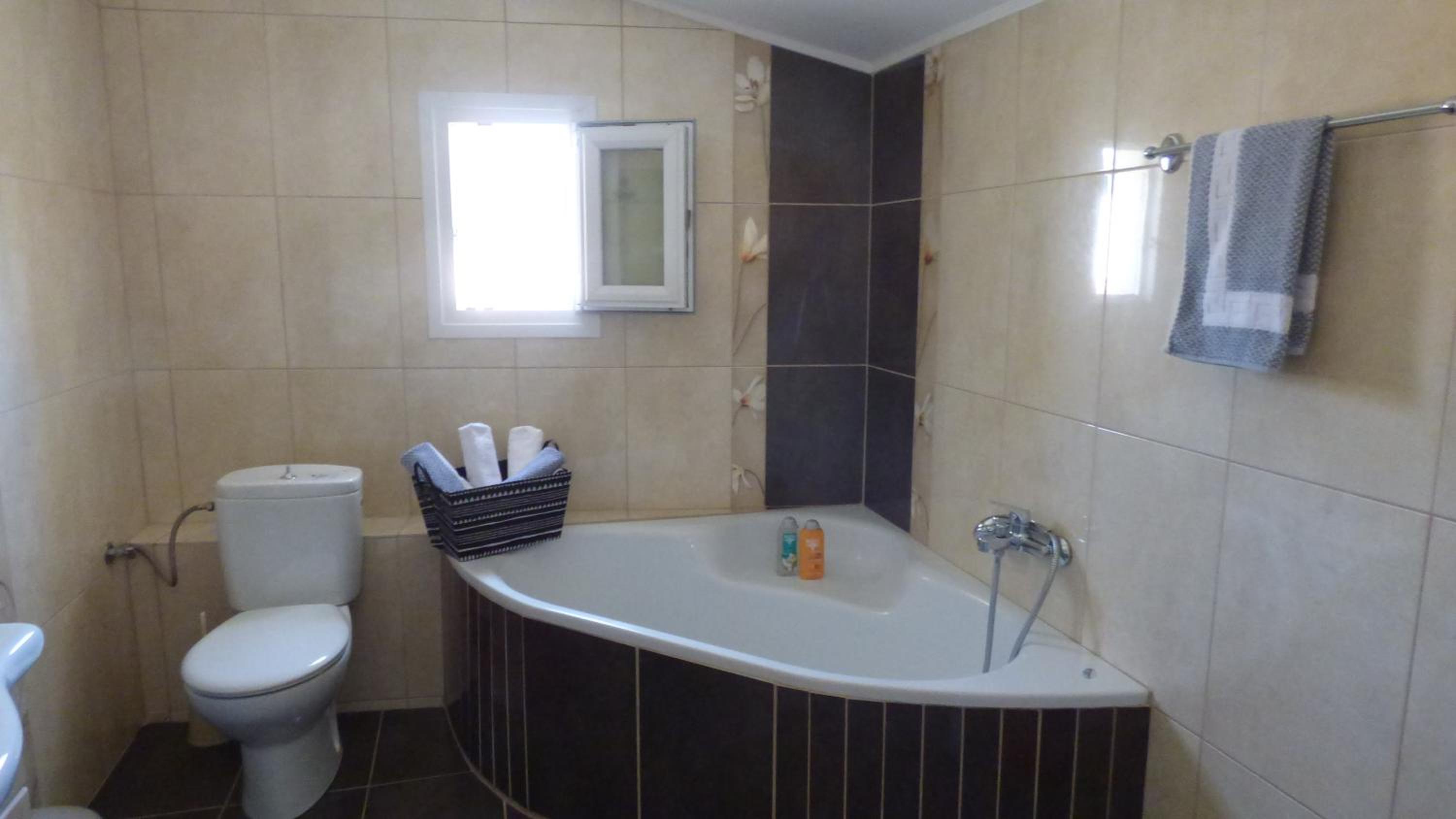Two-Bedroom Apartment - Photo 3