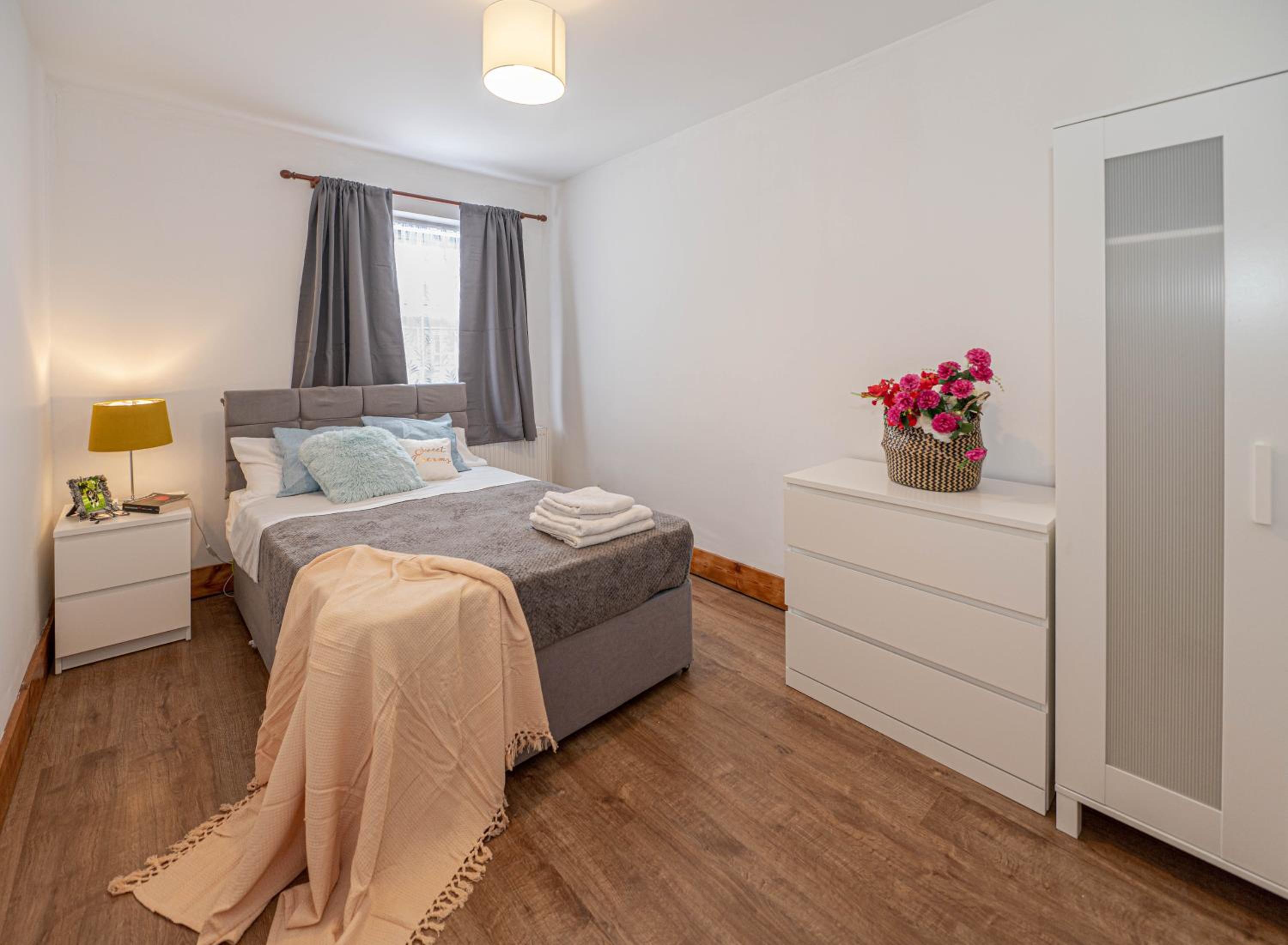 Four-Bedroom House photo 1
