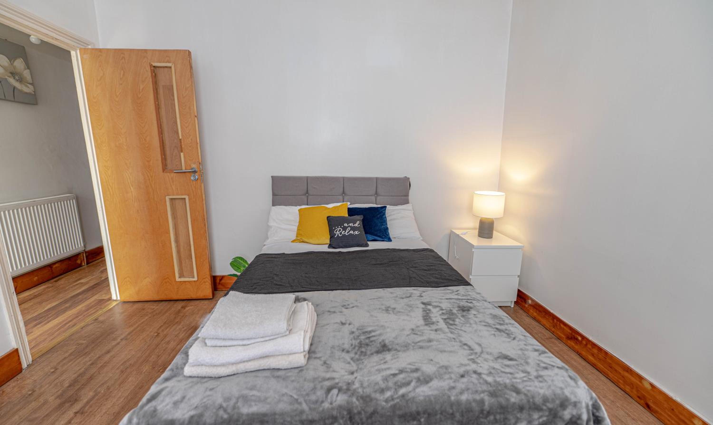 Four-Bedroom House photo 3