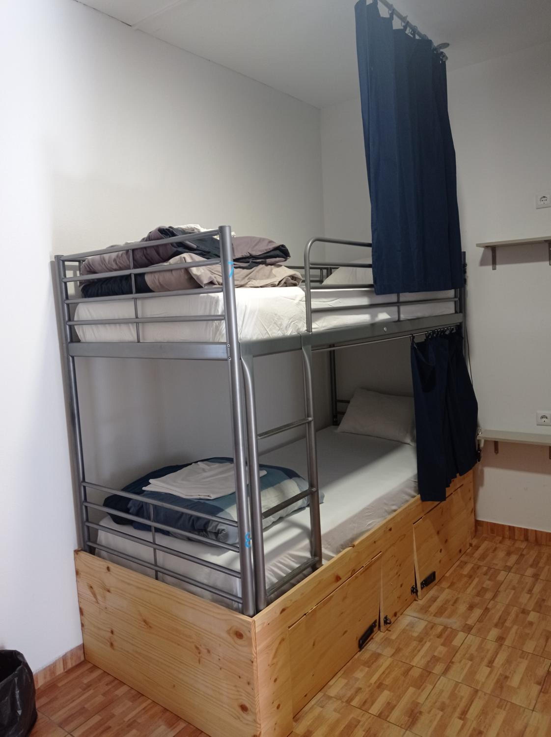 Bed in 8-Bed Mixed Dormitory Room
