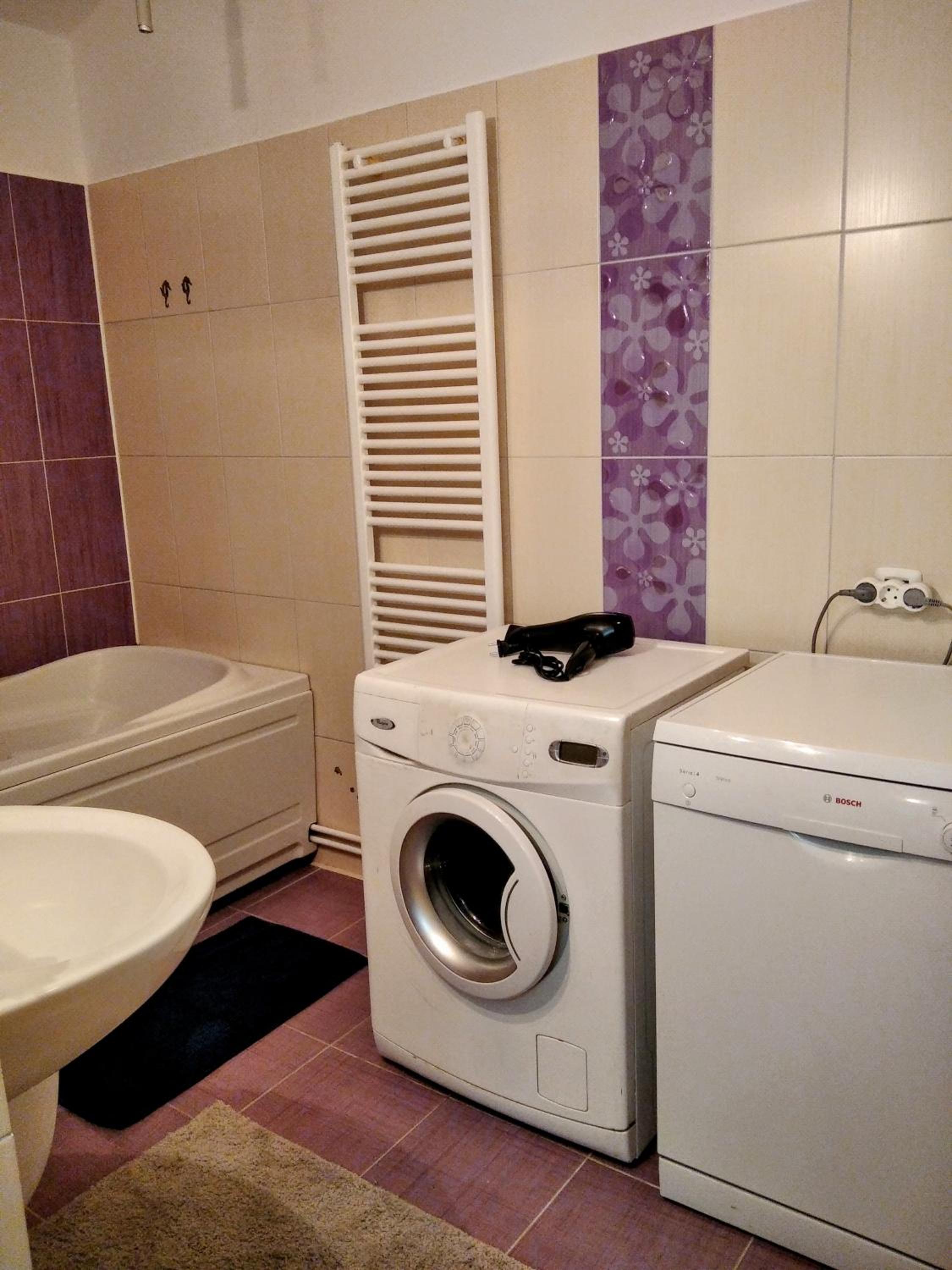 Two-Bedroom Apartment - Photo 6