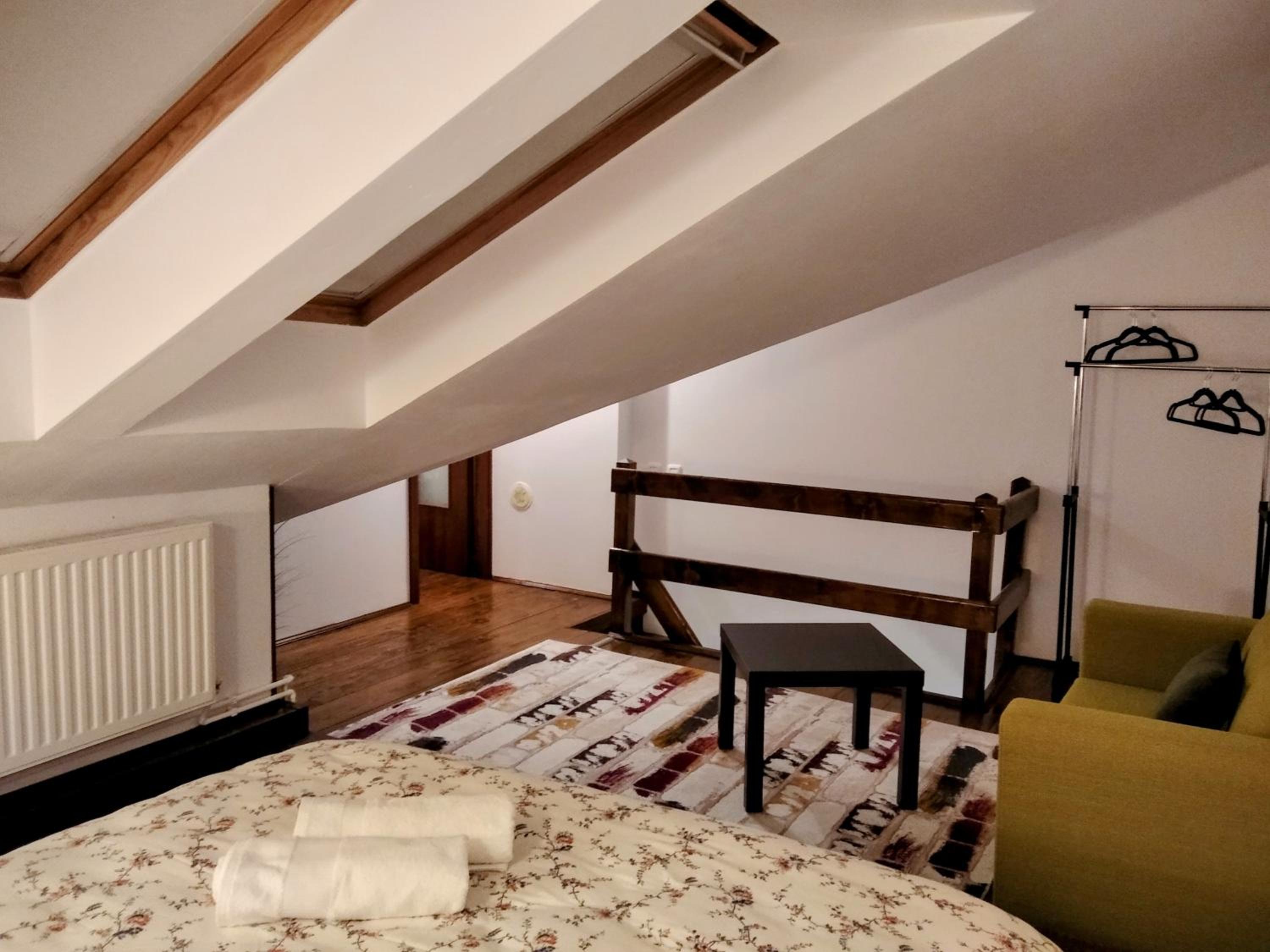 Two-Bedroom Apartment - Photo 9
