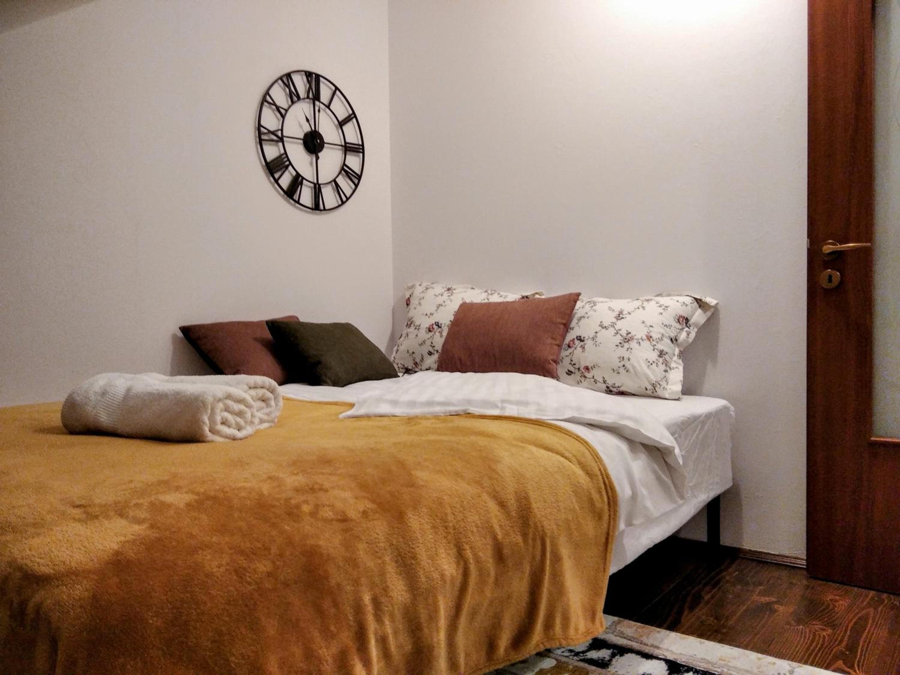 Two-Bedroom Apartment - Photo 16