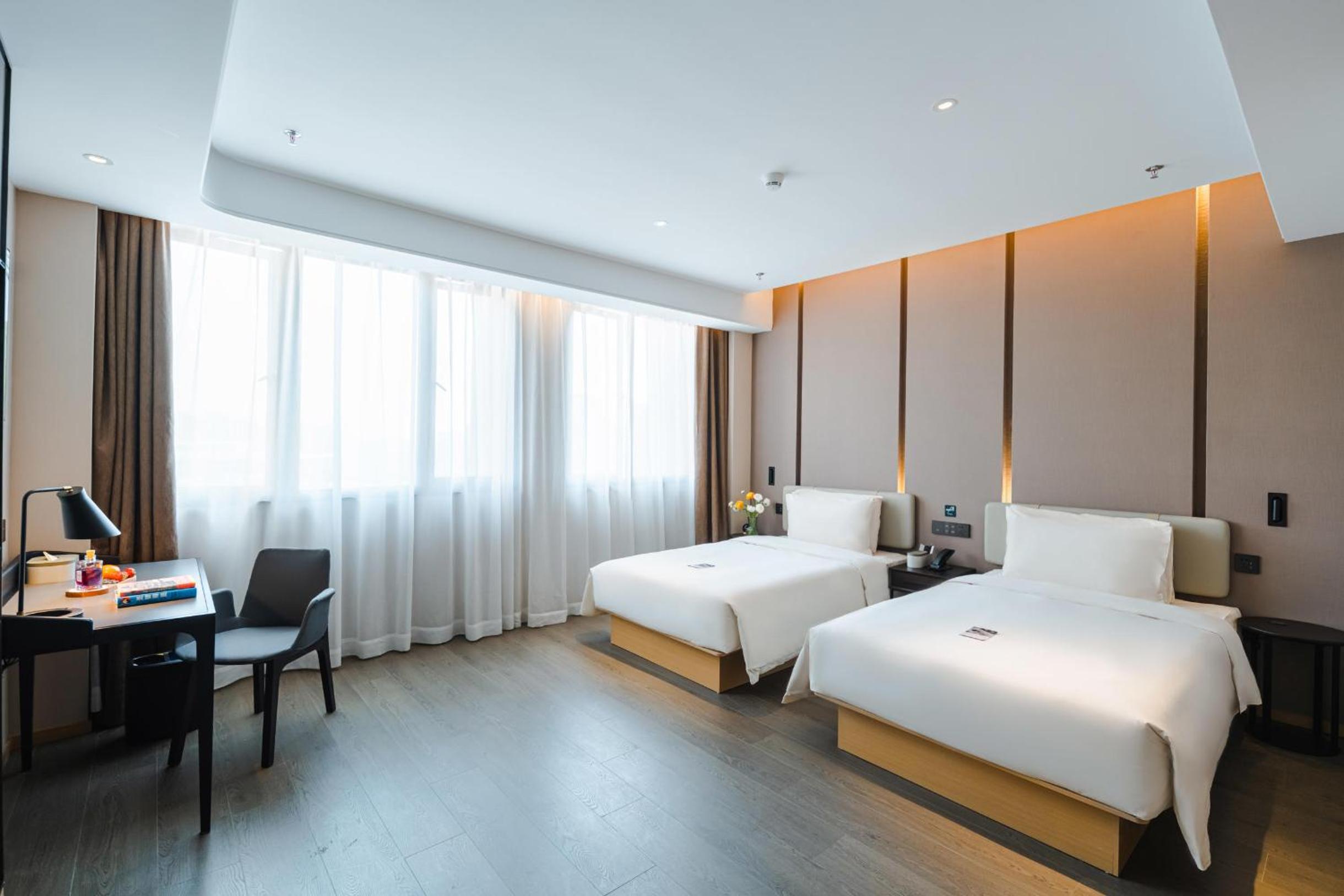 Deluxe Twin Room  photo 1