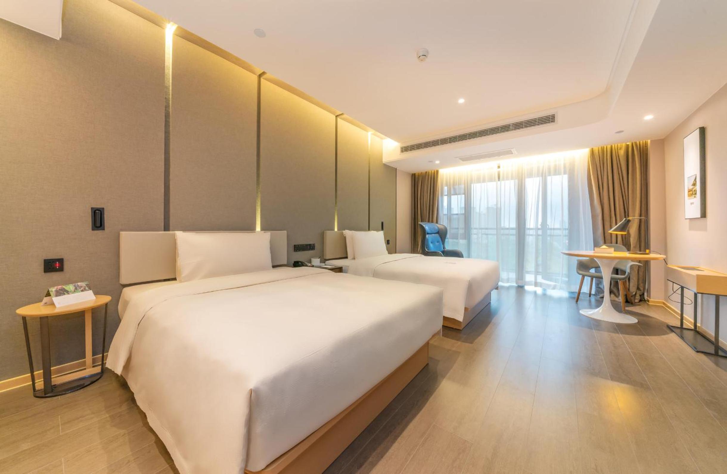 Atour - Jimu Twin Room with Lake View - Photo 4