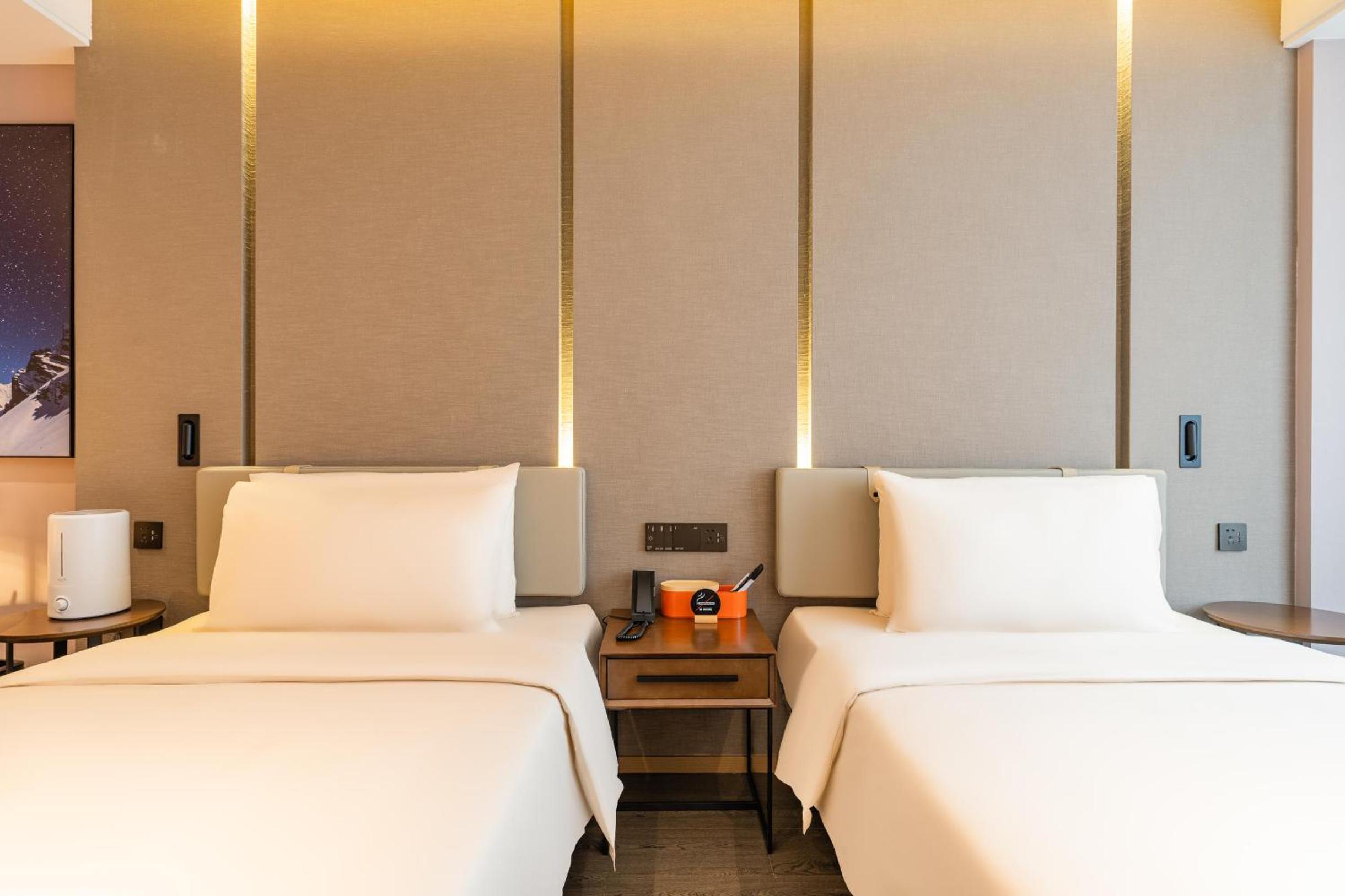 Executive Twin Room  - Photo 1