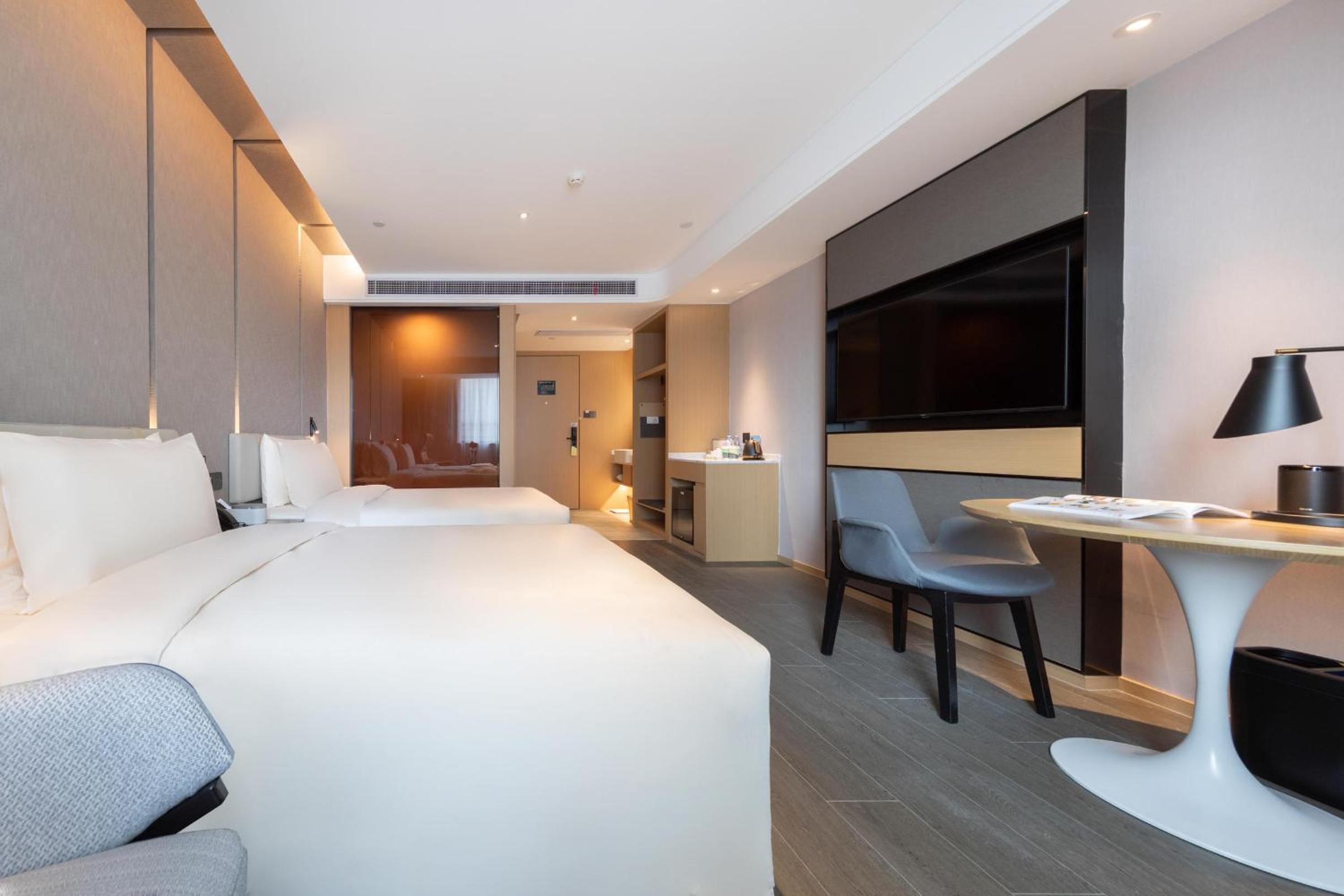 Deluxe Twin Room  photo 1