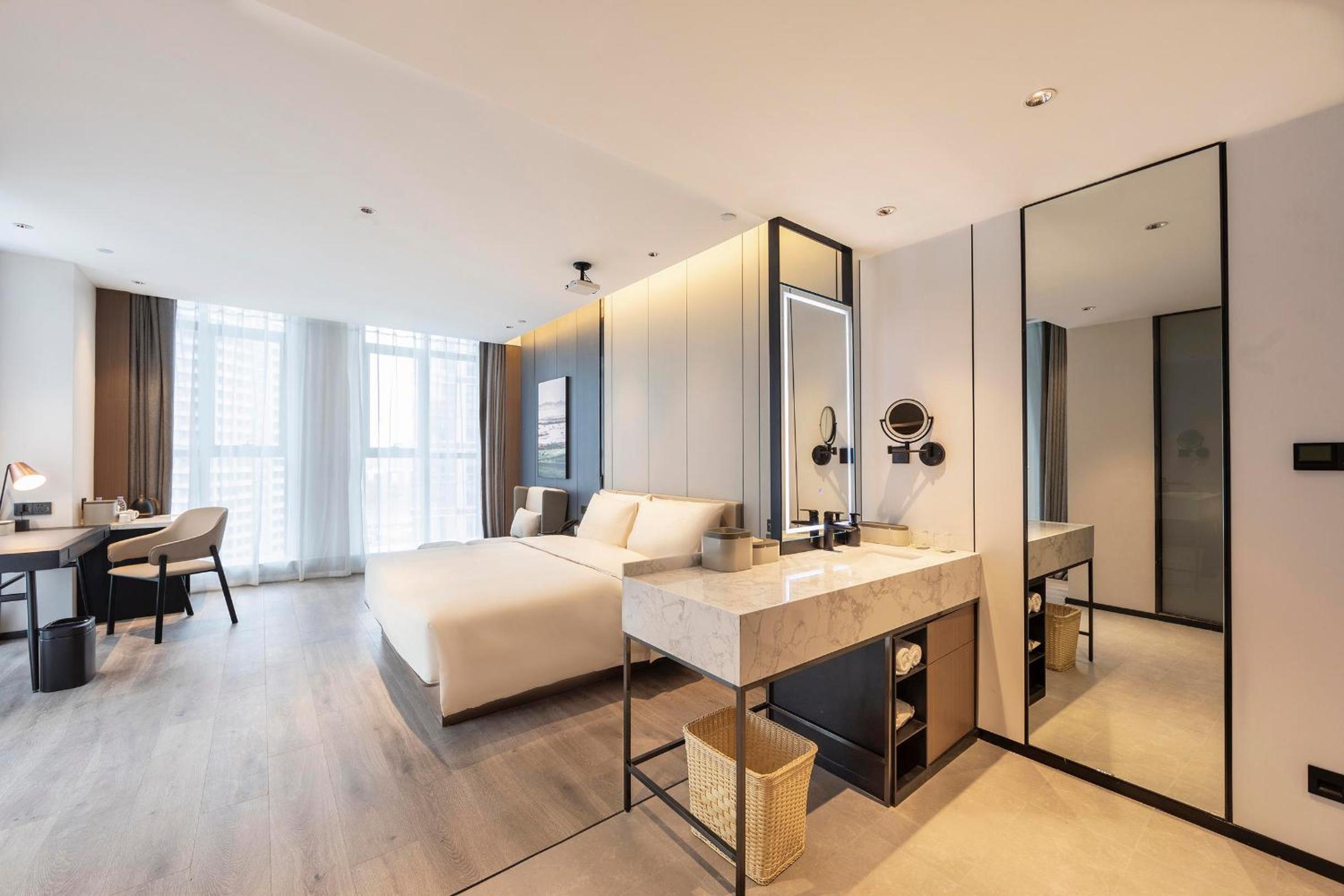 Deluxe Double Room with Garden View  photo 1