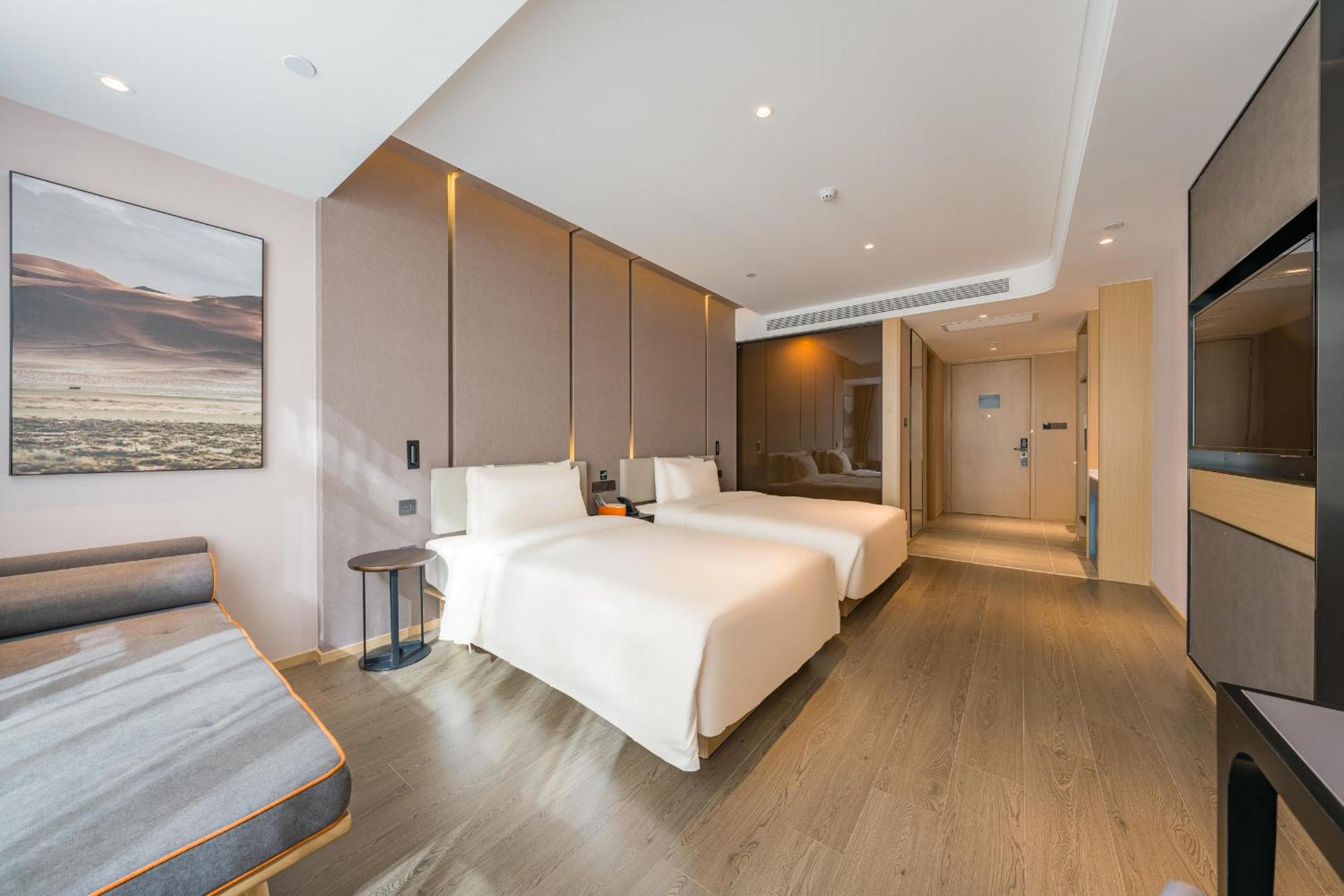 Deluxe Twin Room  photo 2