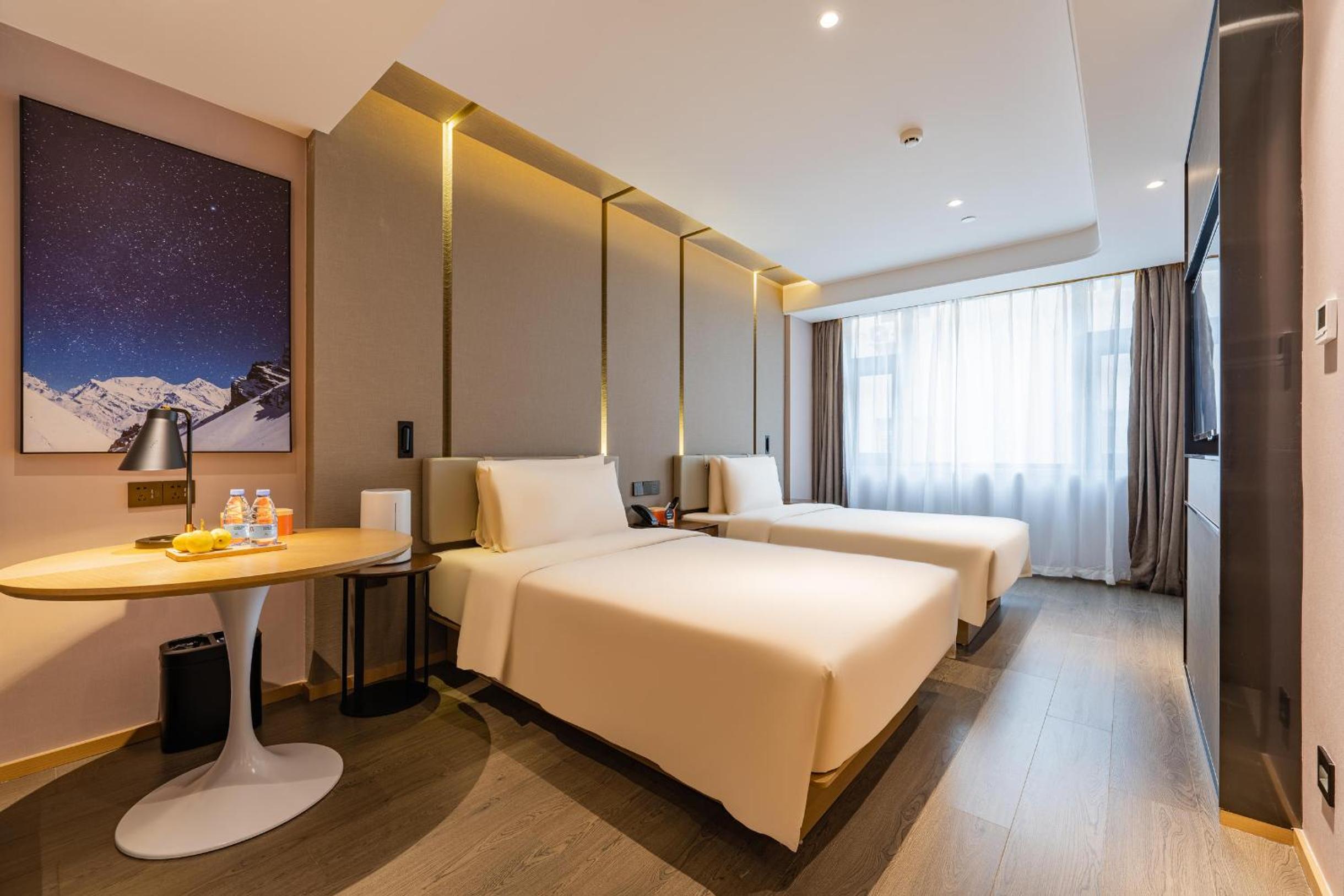 Executive Twin Room  - Photo 2