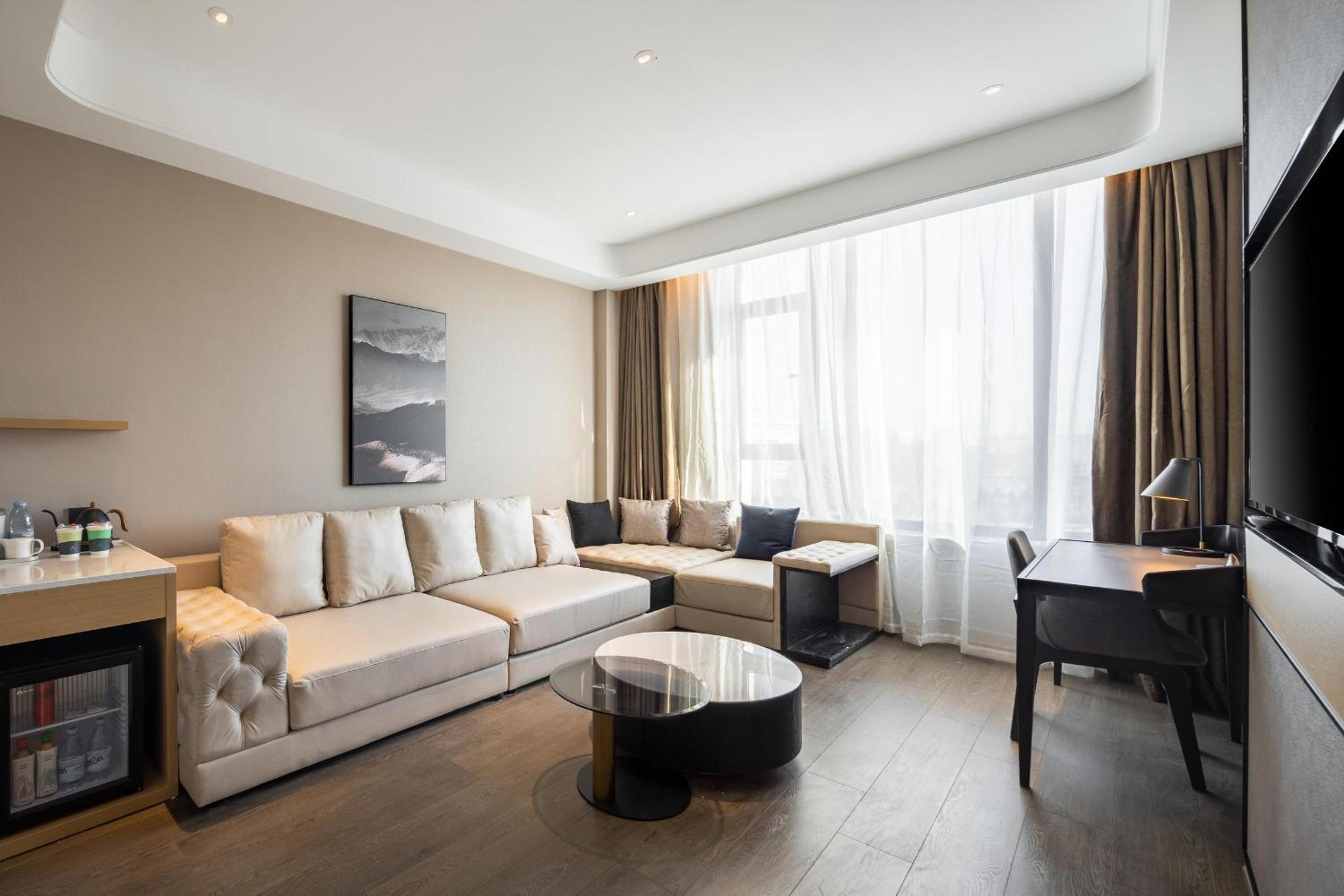 Deluxe Suite  photo 1