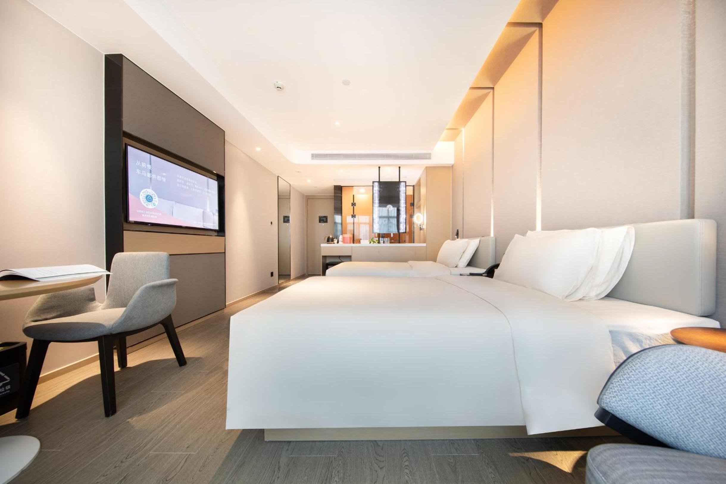 Deluxe Twin Room  photo 2