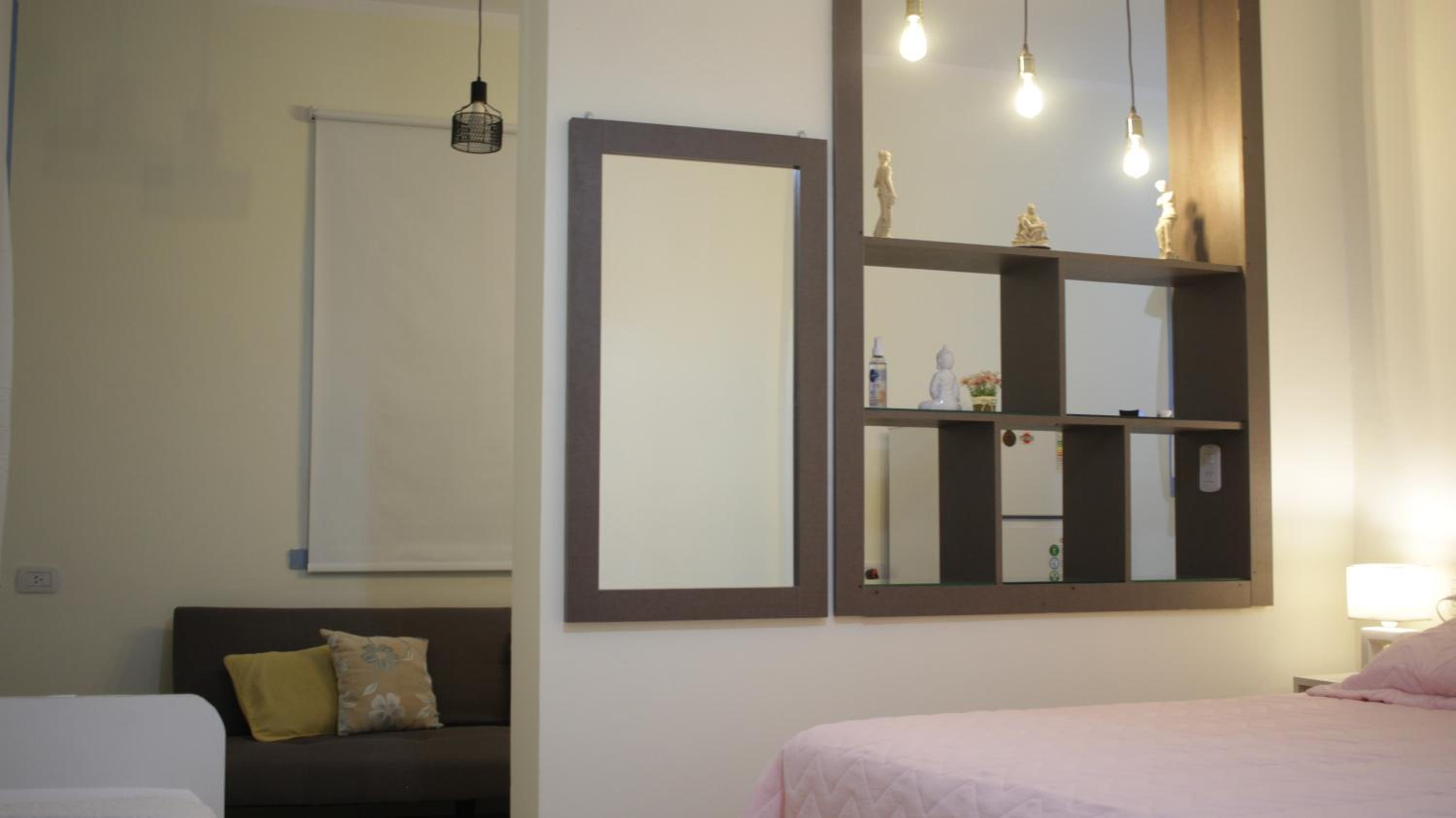 One-Bedroom Apartment photo 3