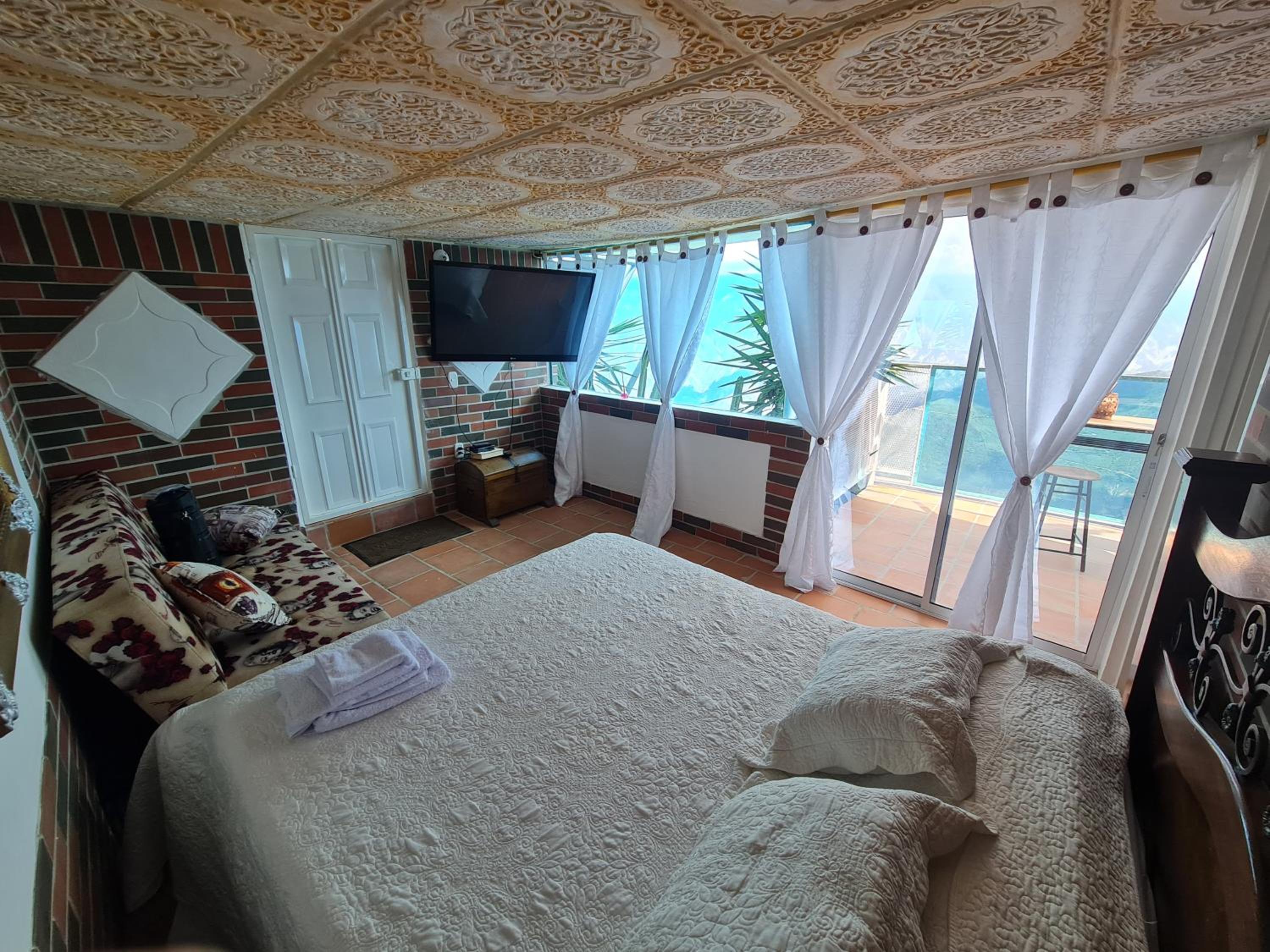 Deluxe Double Room With Balcony photo 1