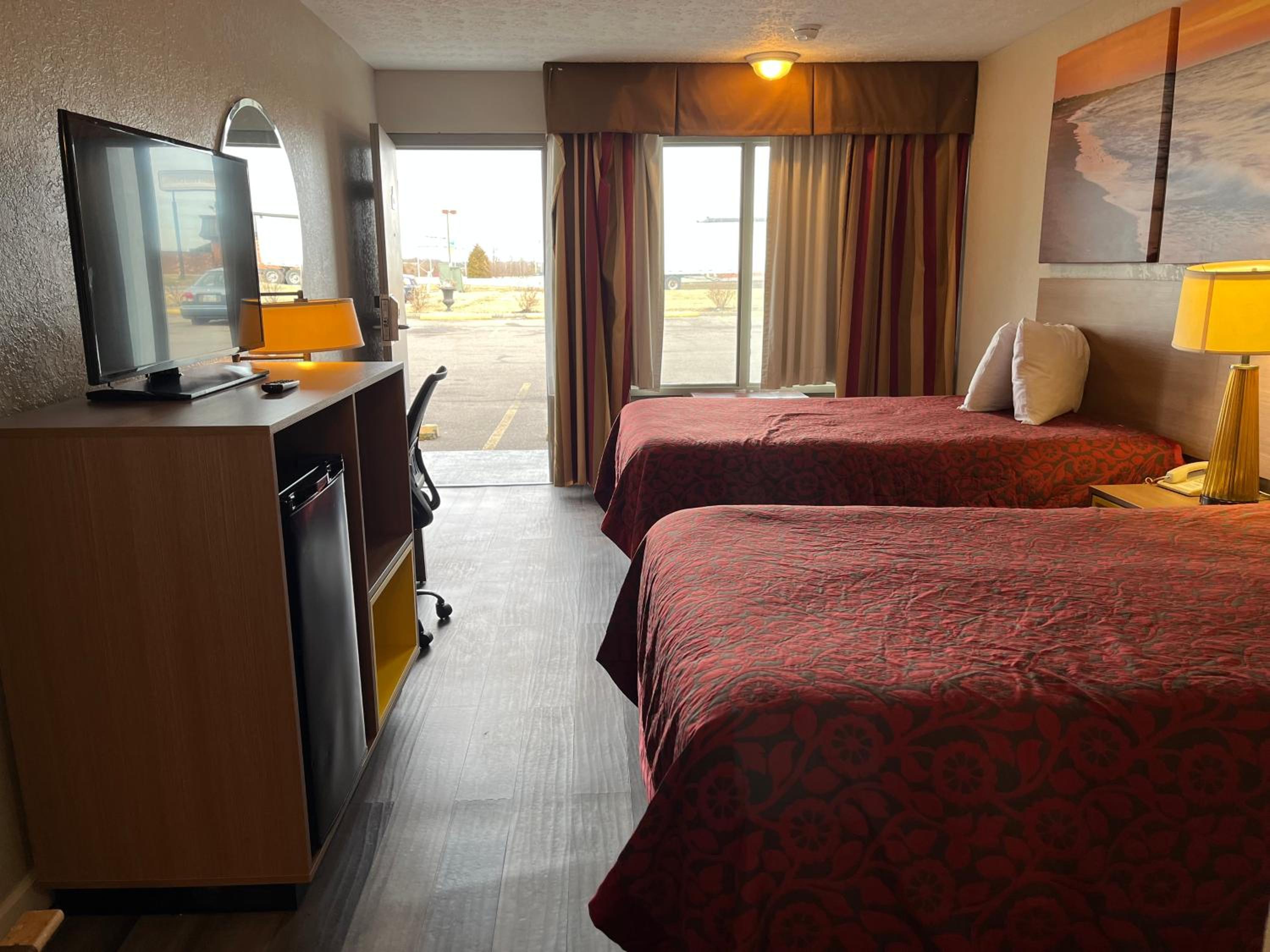 Double Room with Two Double Beds - Smoking - Photo 3