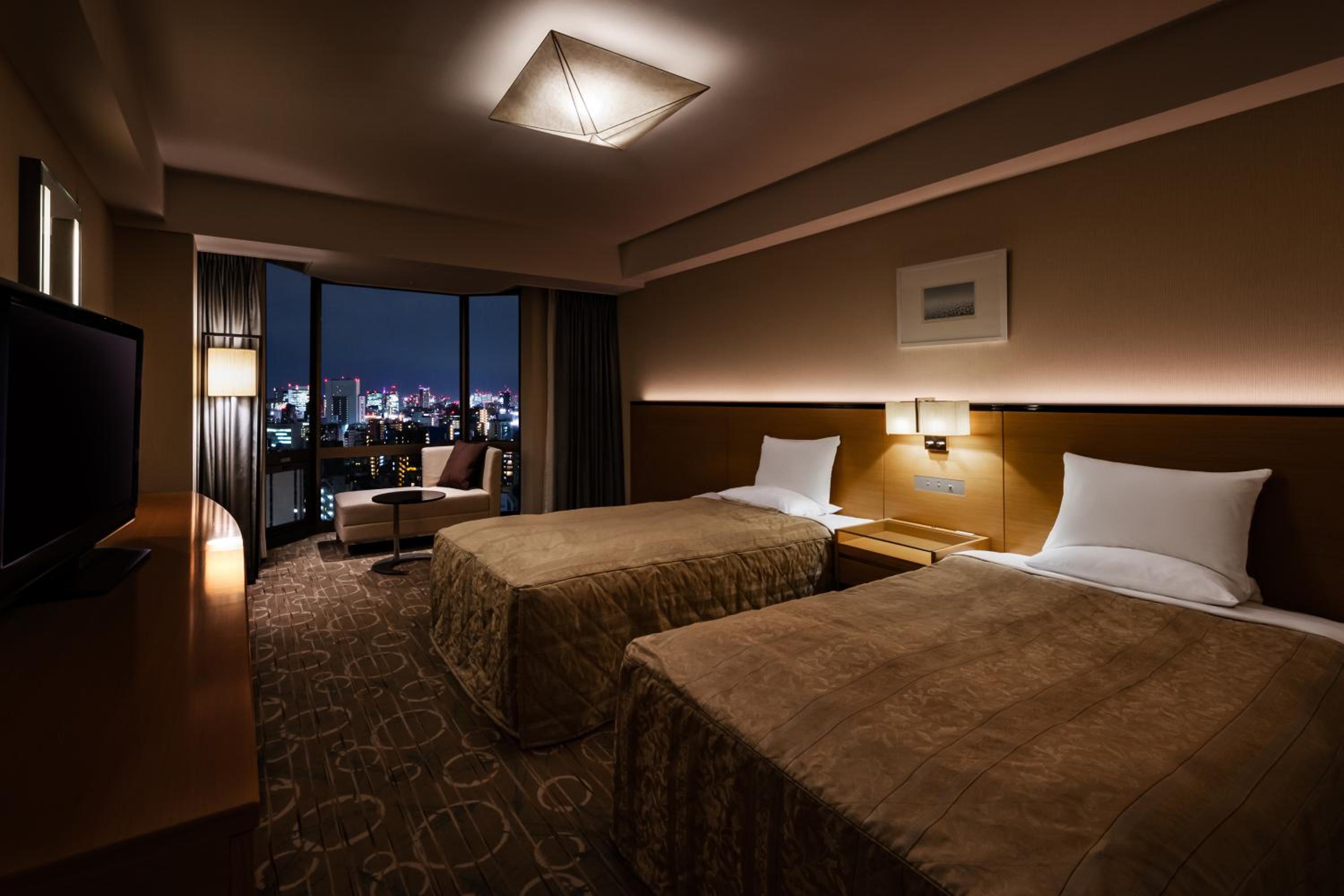 Standard Twin Room with City Side - Non Smoking