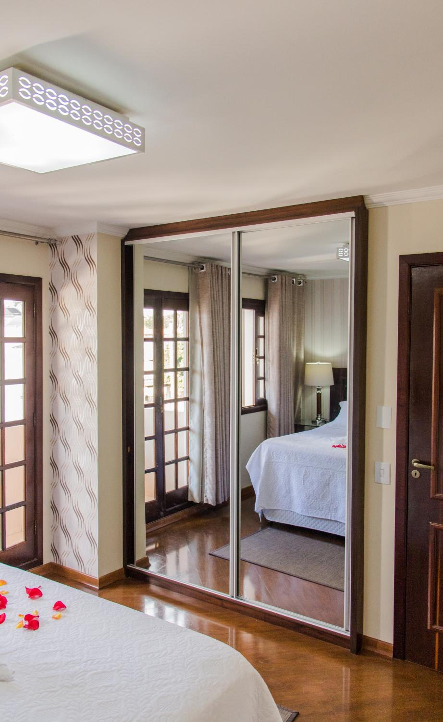 King Suite with Spa Bath - Photo 43