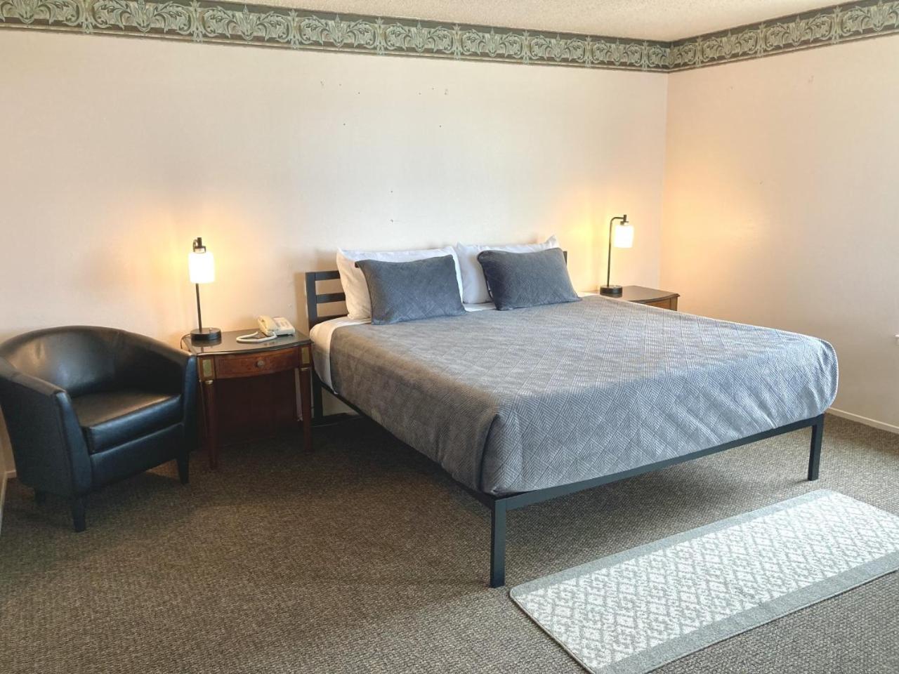 King Room with Sea View - Photo 3