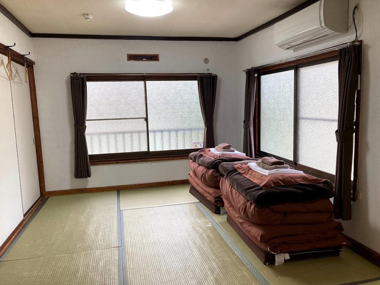 Japanese-Style Family Room - Photo 4