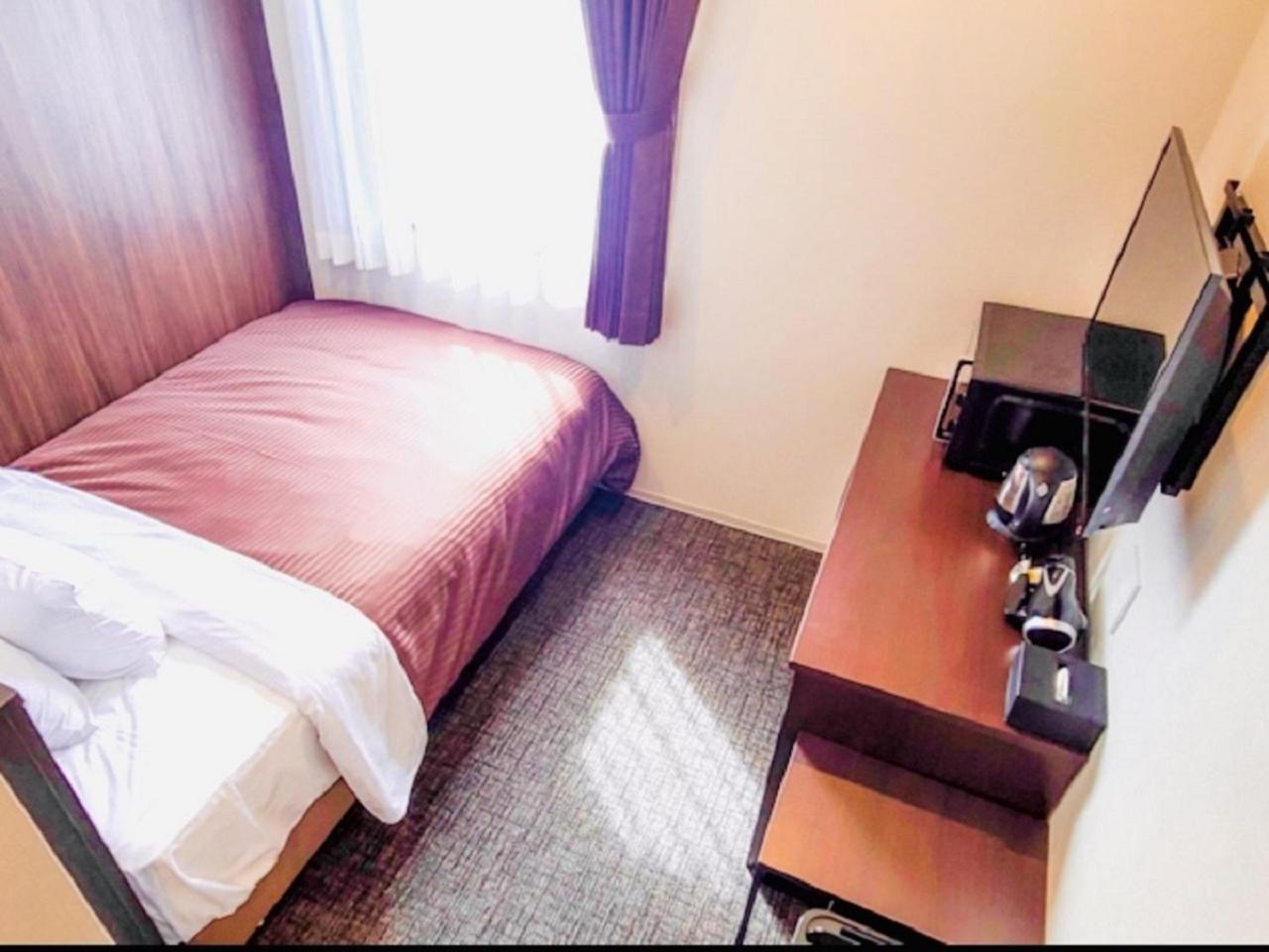 Double Room with Small Double Bed - Non-Smoking - Photo 1