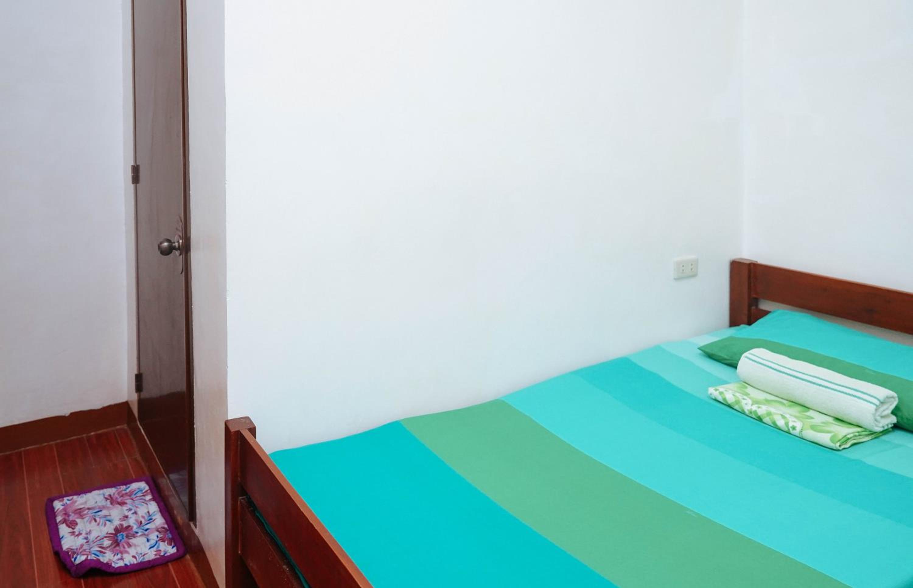 Twin Room - Photo 6