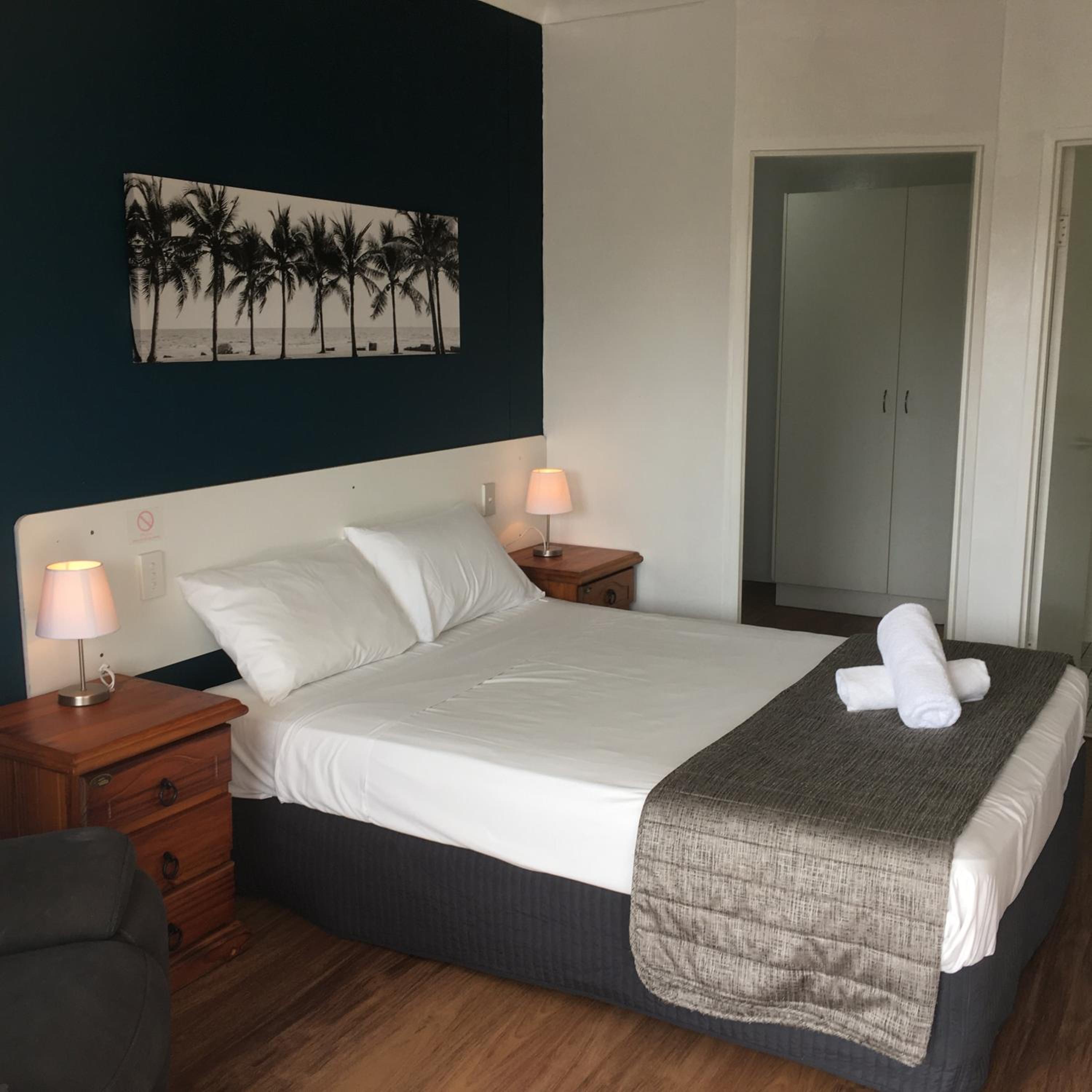 Two-Bedroom Suite - Photo 3