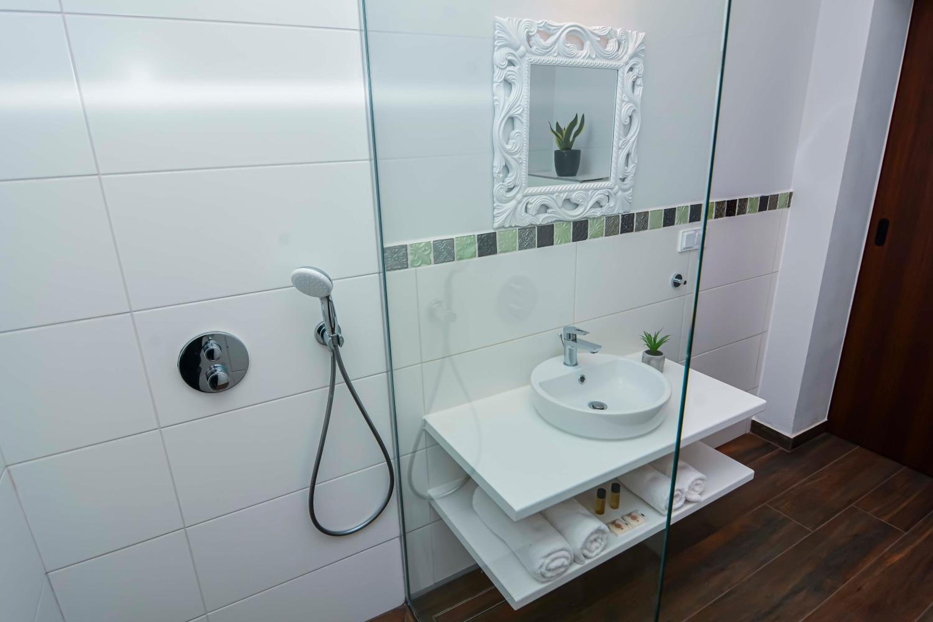 Superior Triple Room - Photo 6
