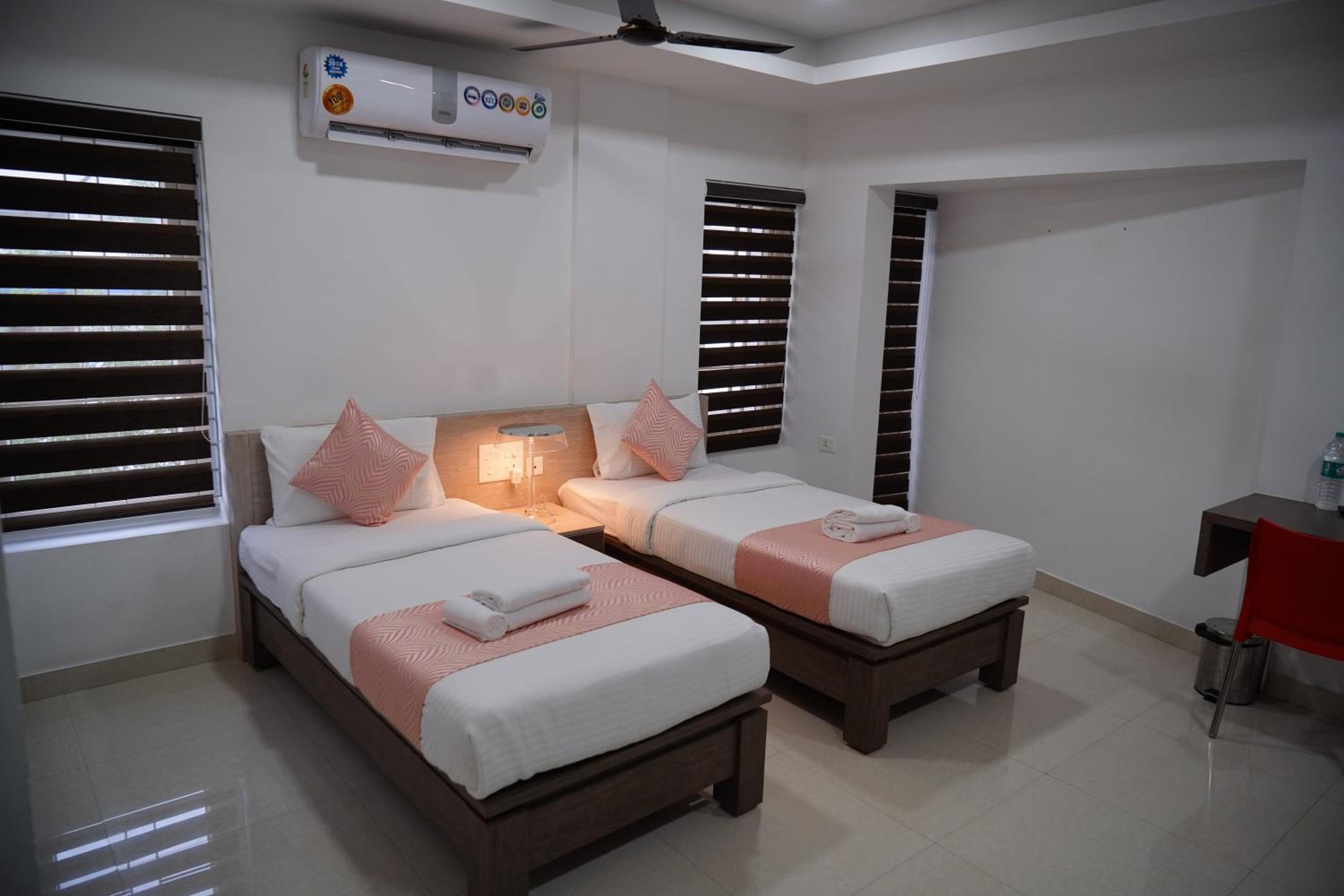 Deluxe Double Room - Photo 7