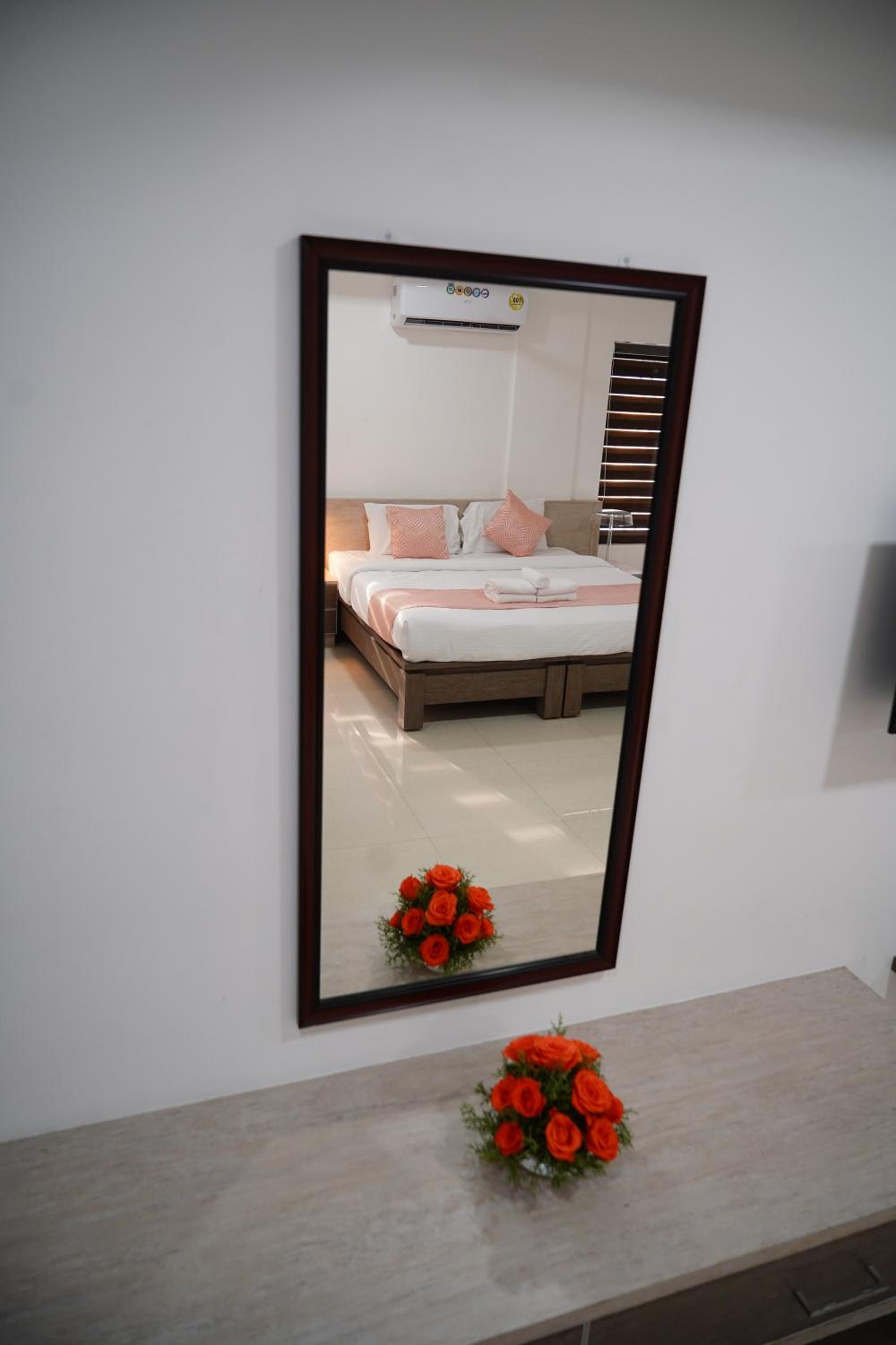 Superior King Room - Photo 5