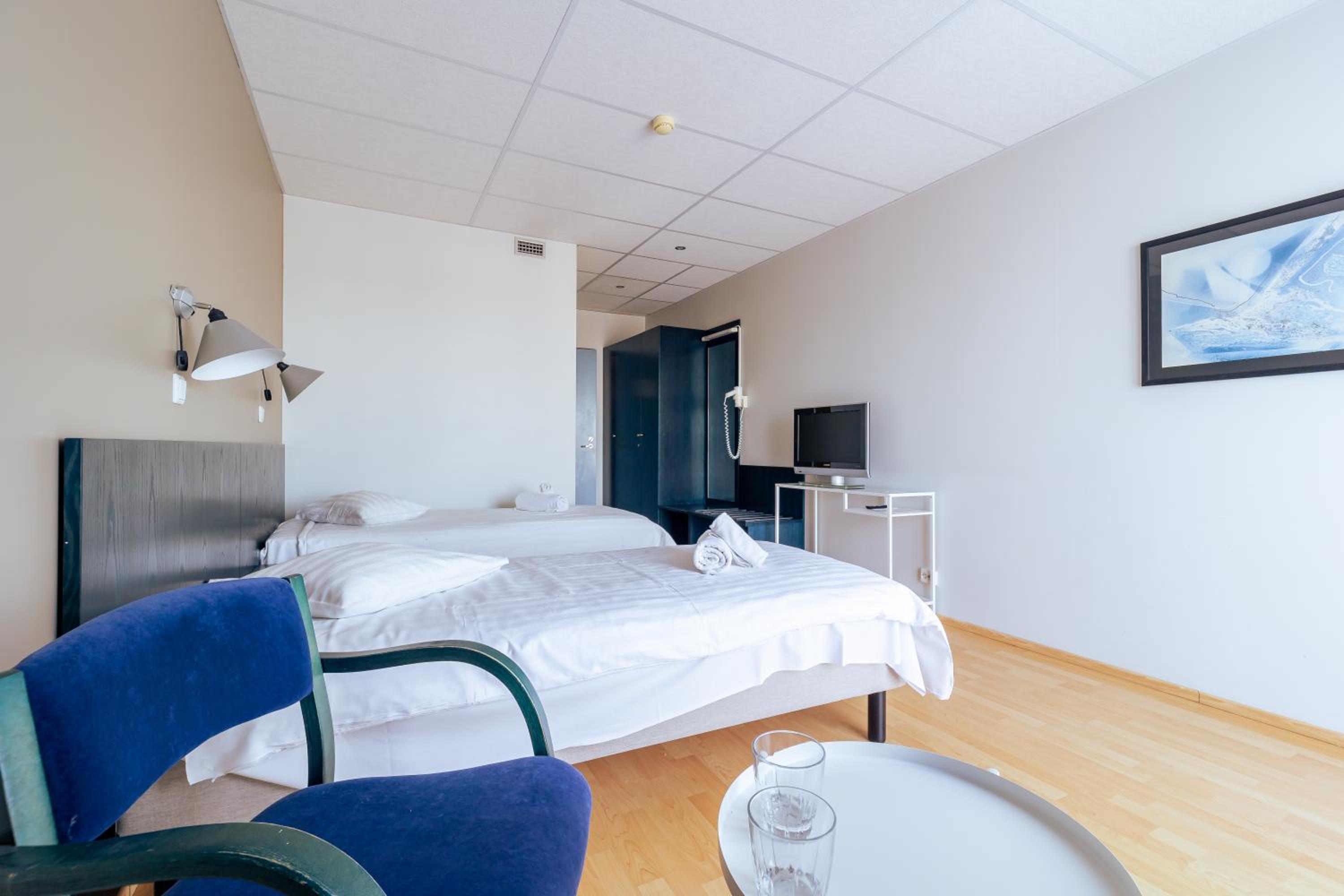 Standard Double or Twin Room with Spa Access - Photo 8