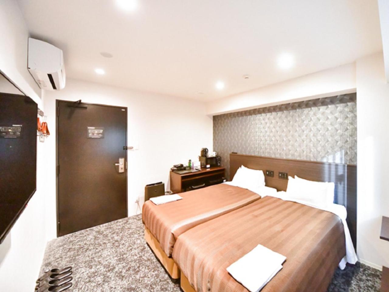 Twin Room - Non-Smoking - Photo 4