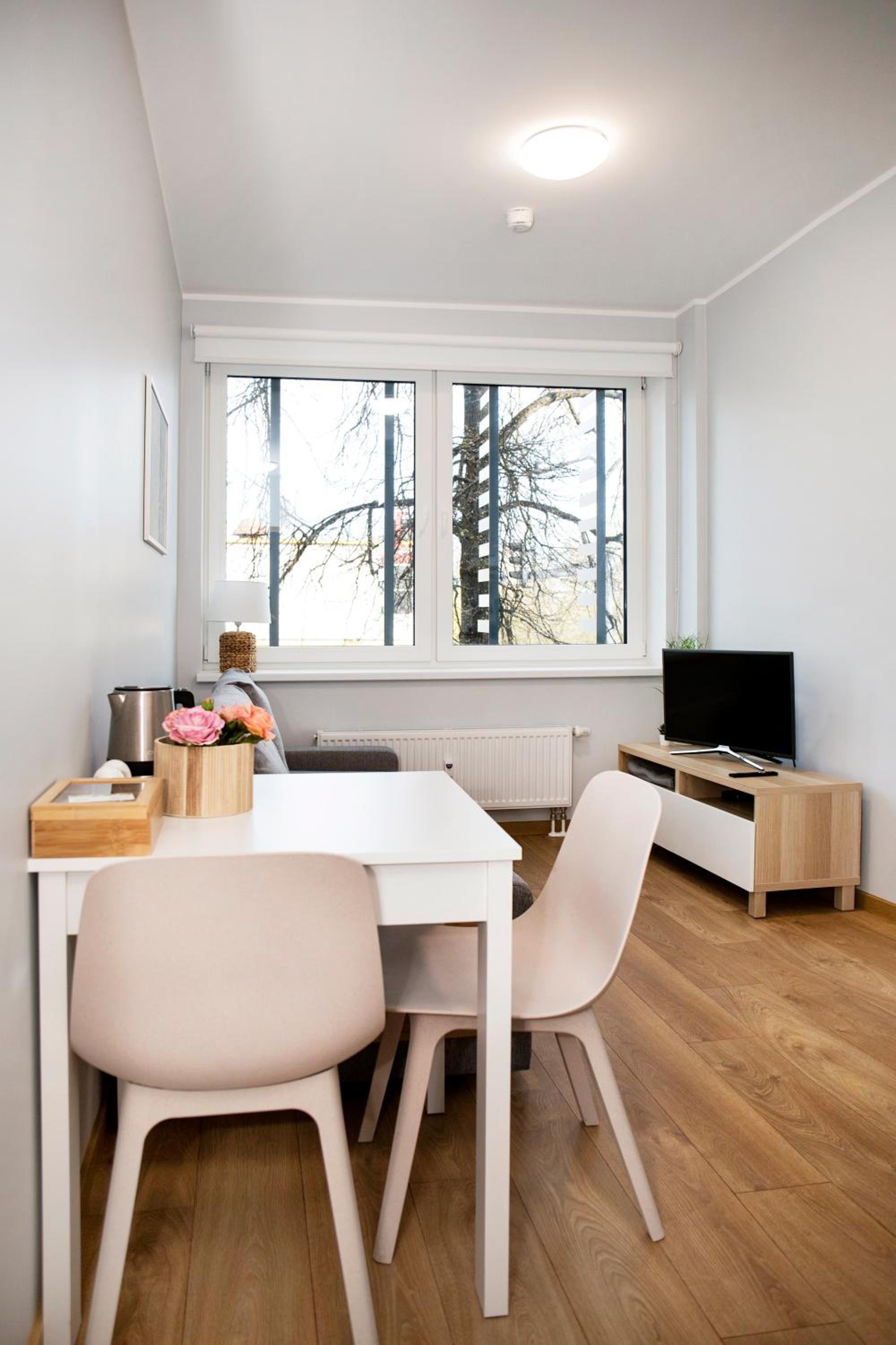 One-Bedroom Apartment - Photo 12