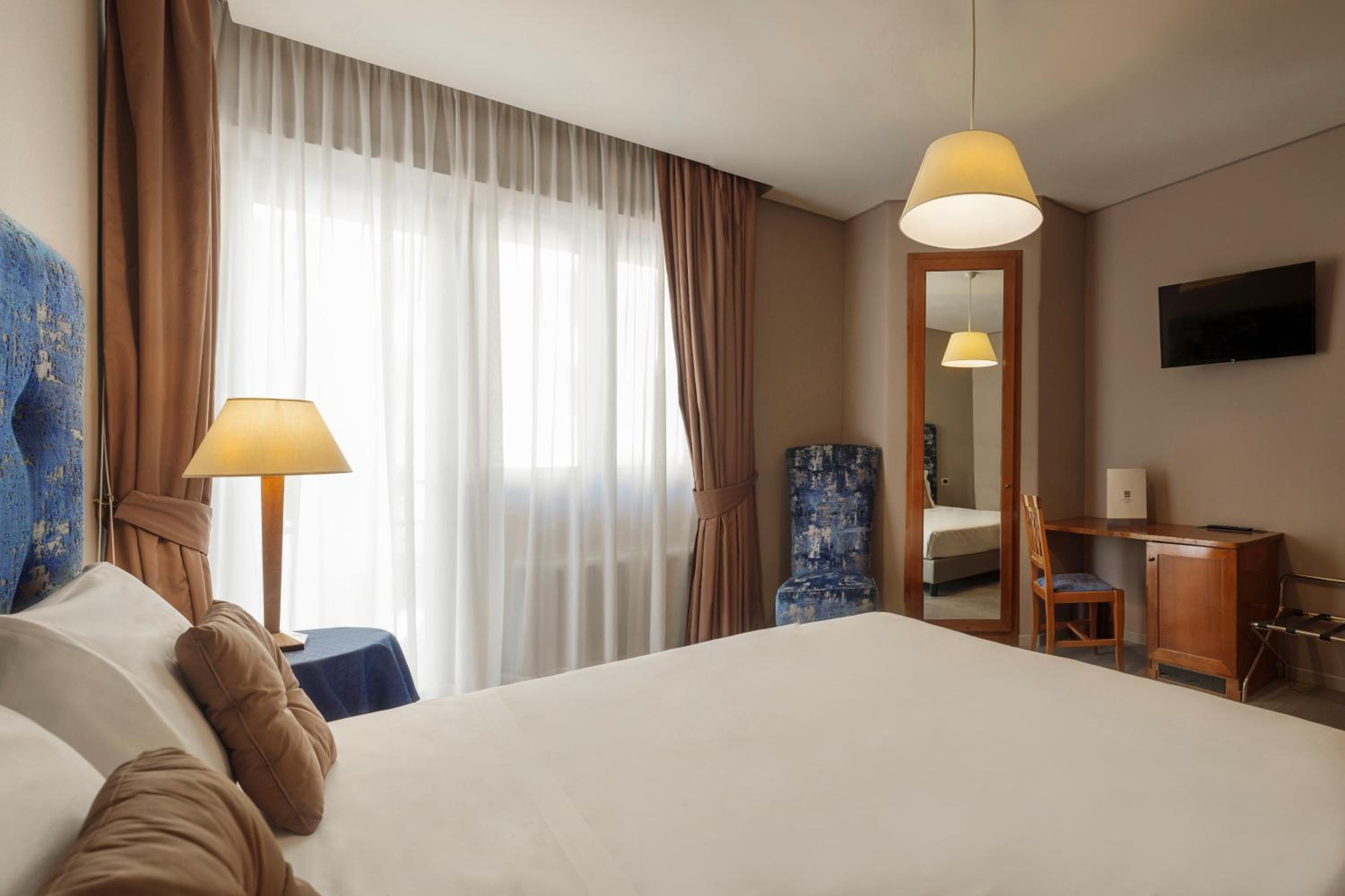 Superior Double or Twin Room with Terrace photo 1