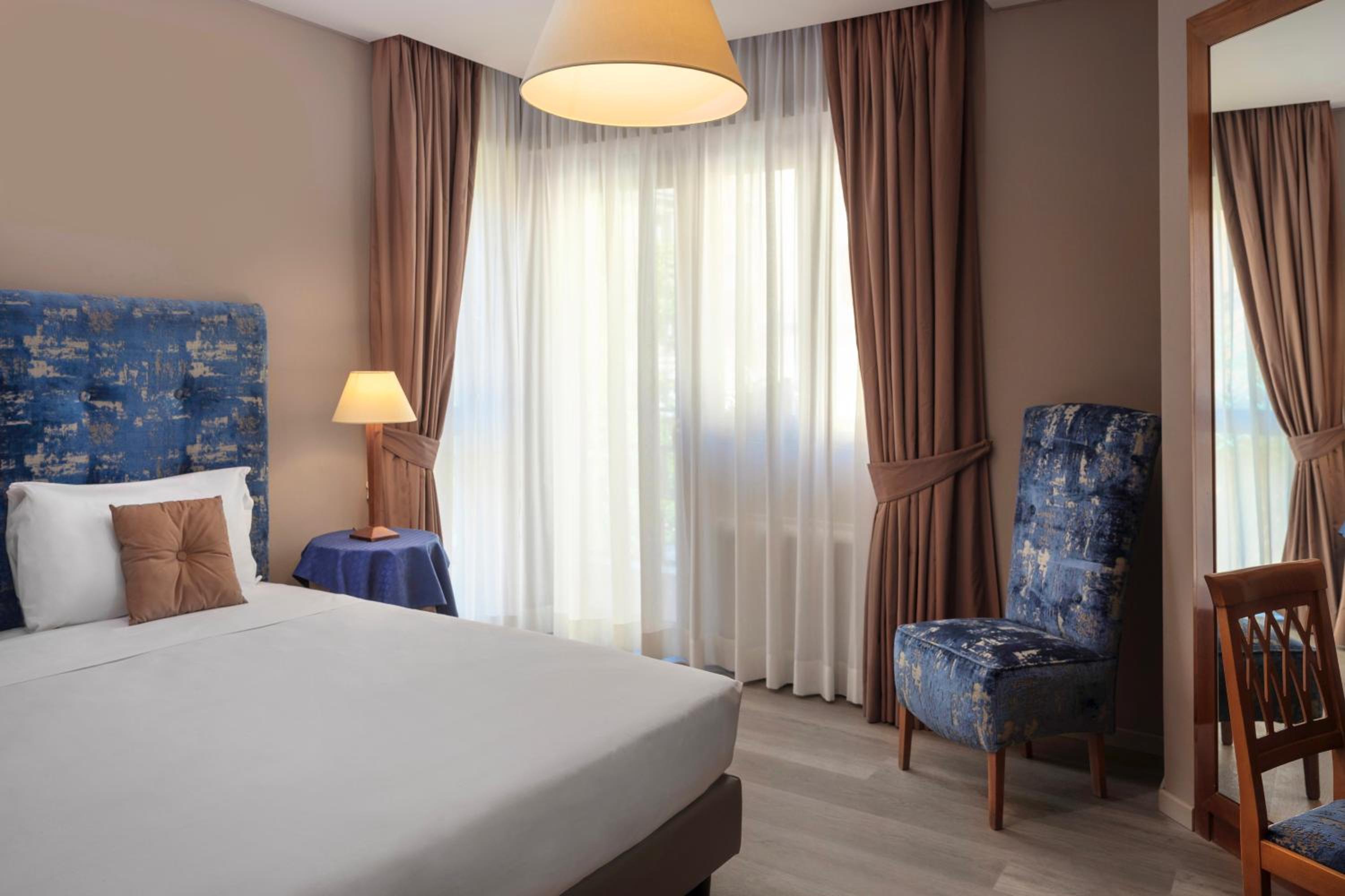 Superior Double or Twin Room with Terrace photo 3
