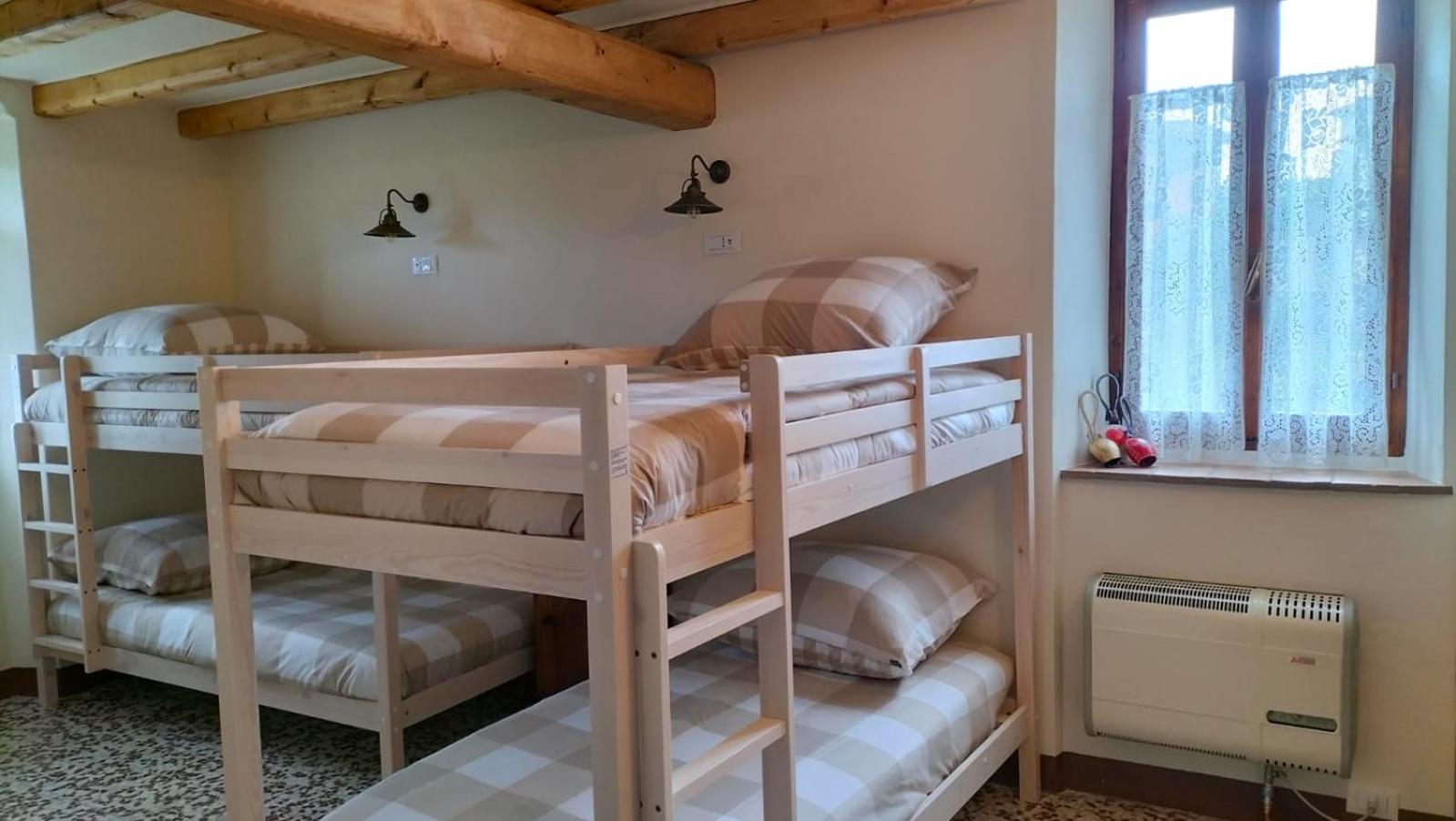 Quadruple Room with Private Bathroom