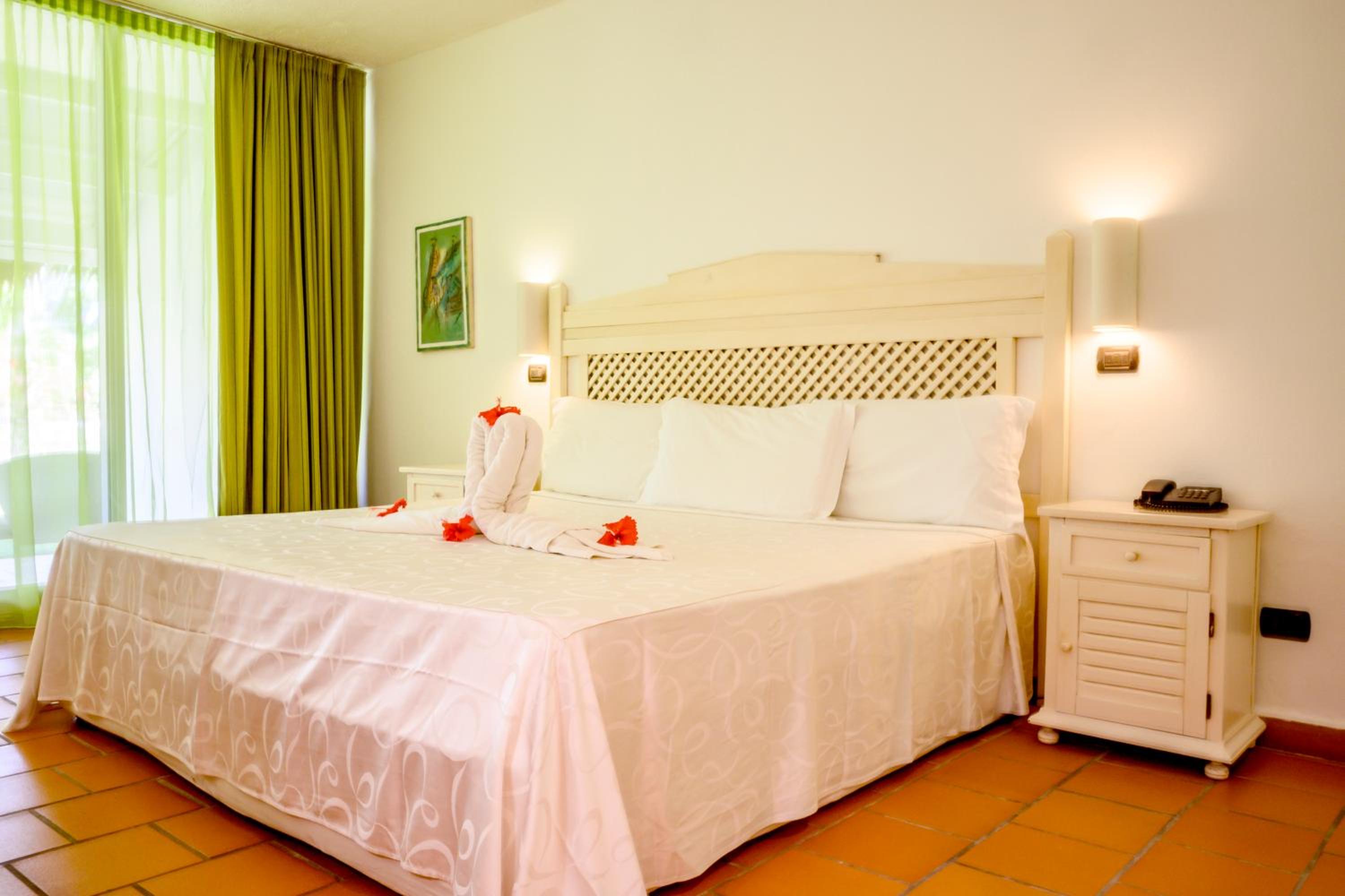 Triple Room with Garden View photo 1