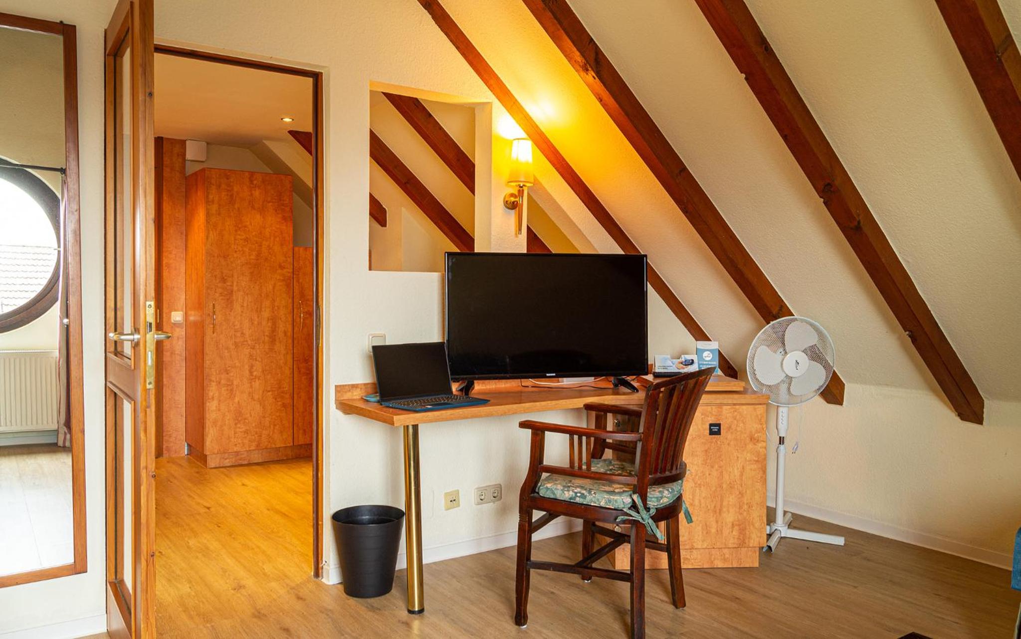 Triple Room - Photo 6