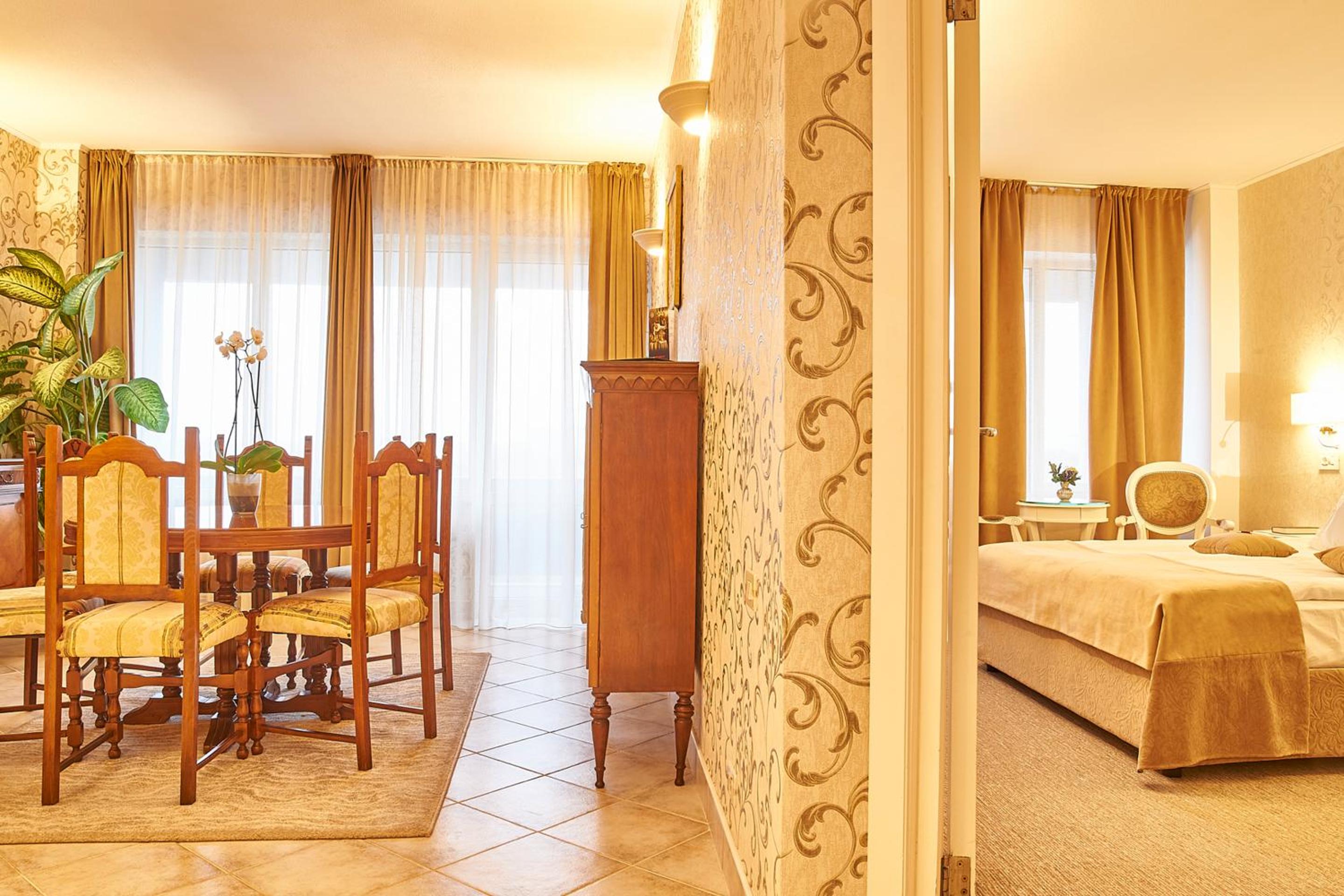 Standard Suite - Photo 2