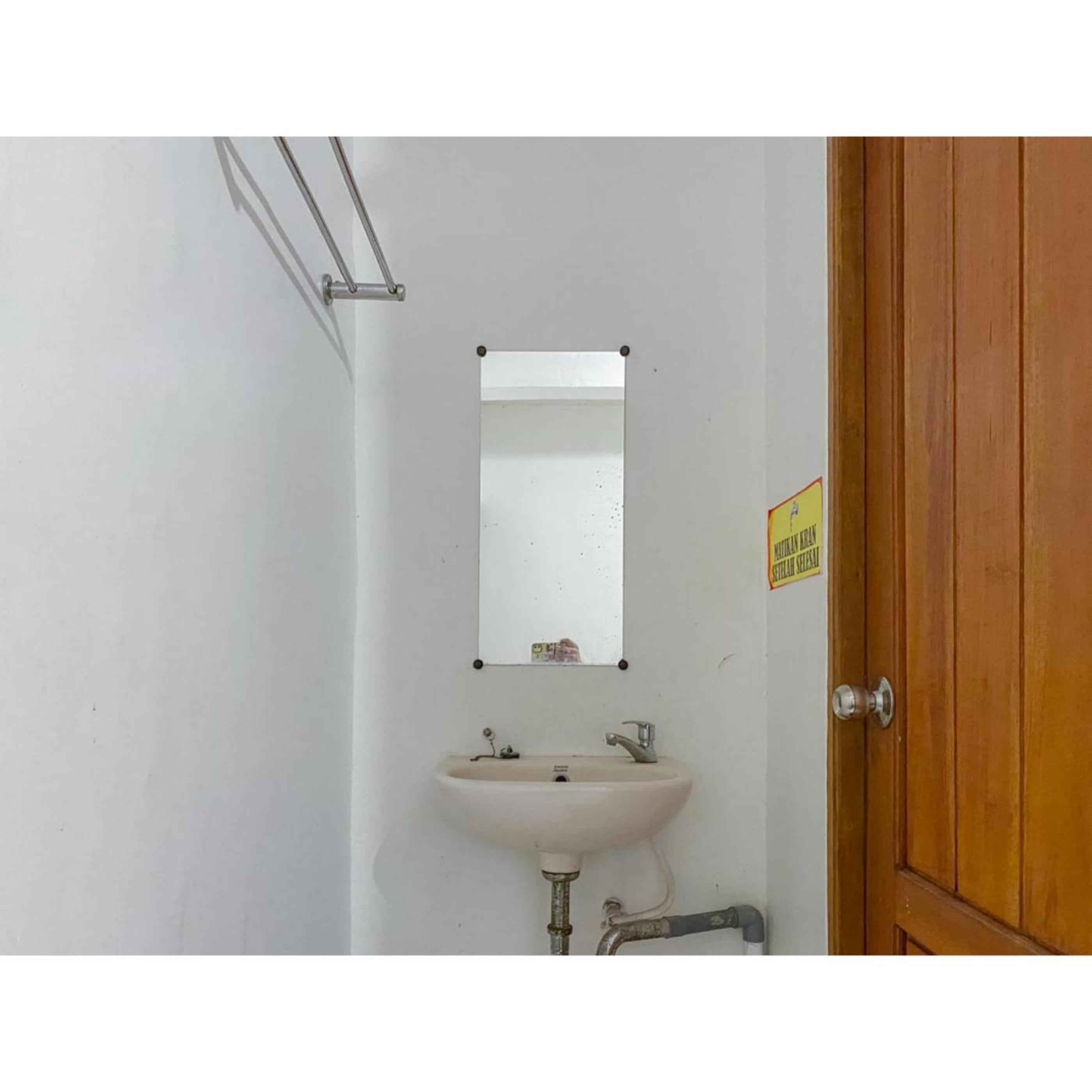 Standard Double Room - Photo 6