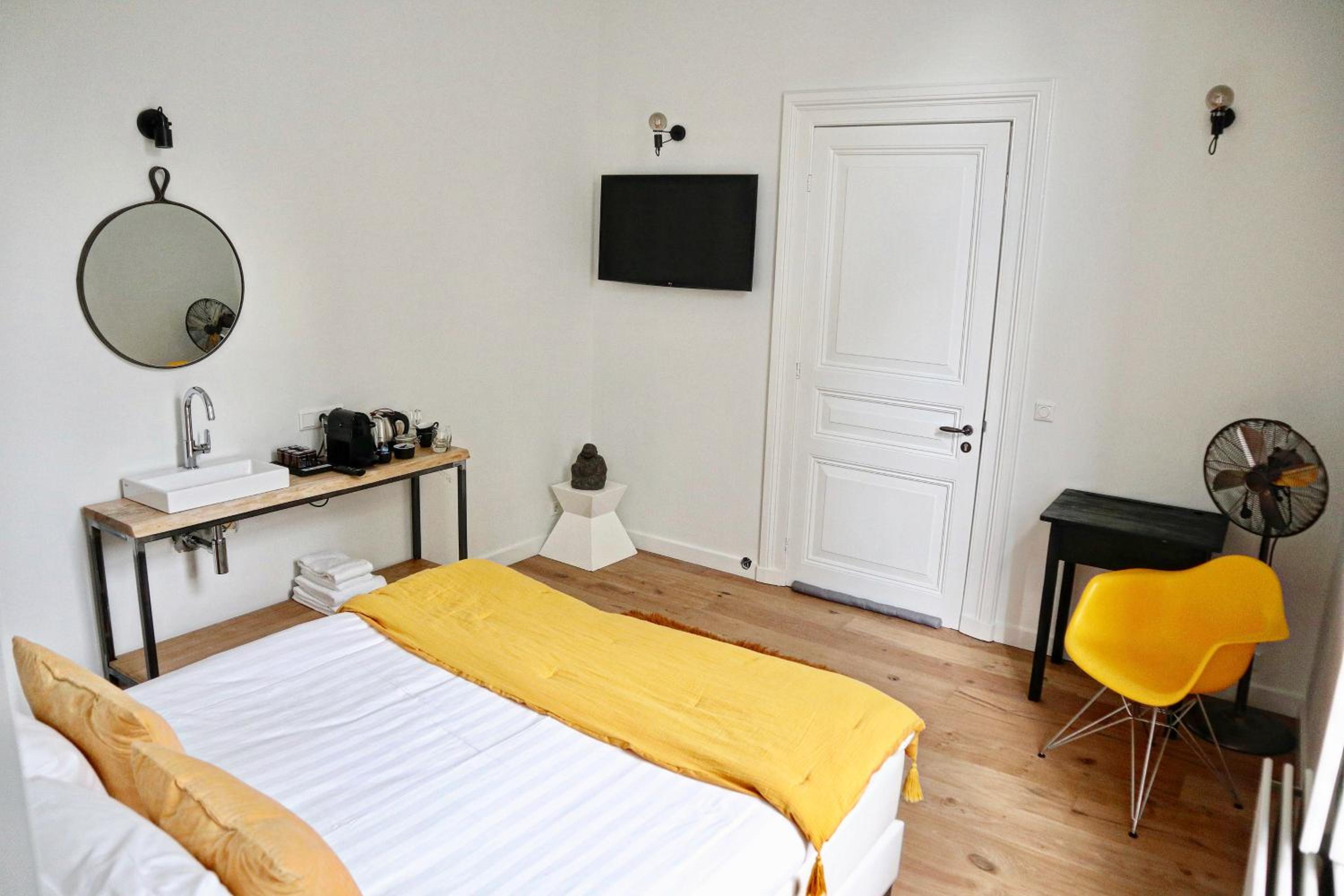 Deluxe Double Or Twin Room photo 2