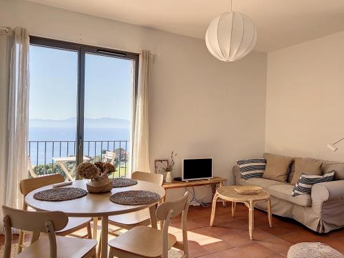 Apartment with Sea View photo 3