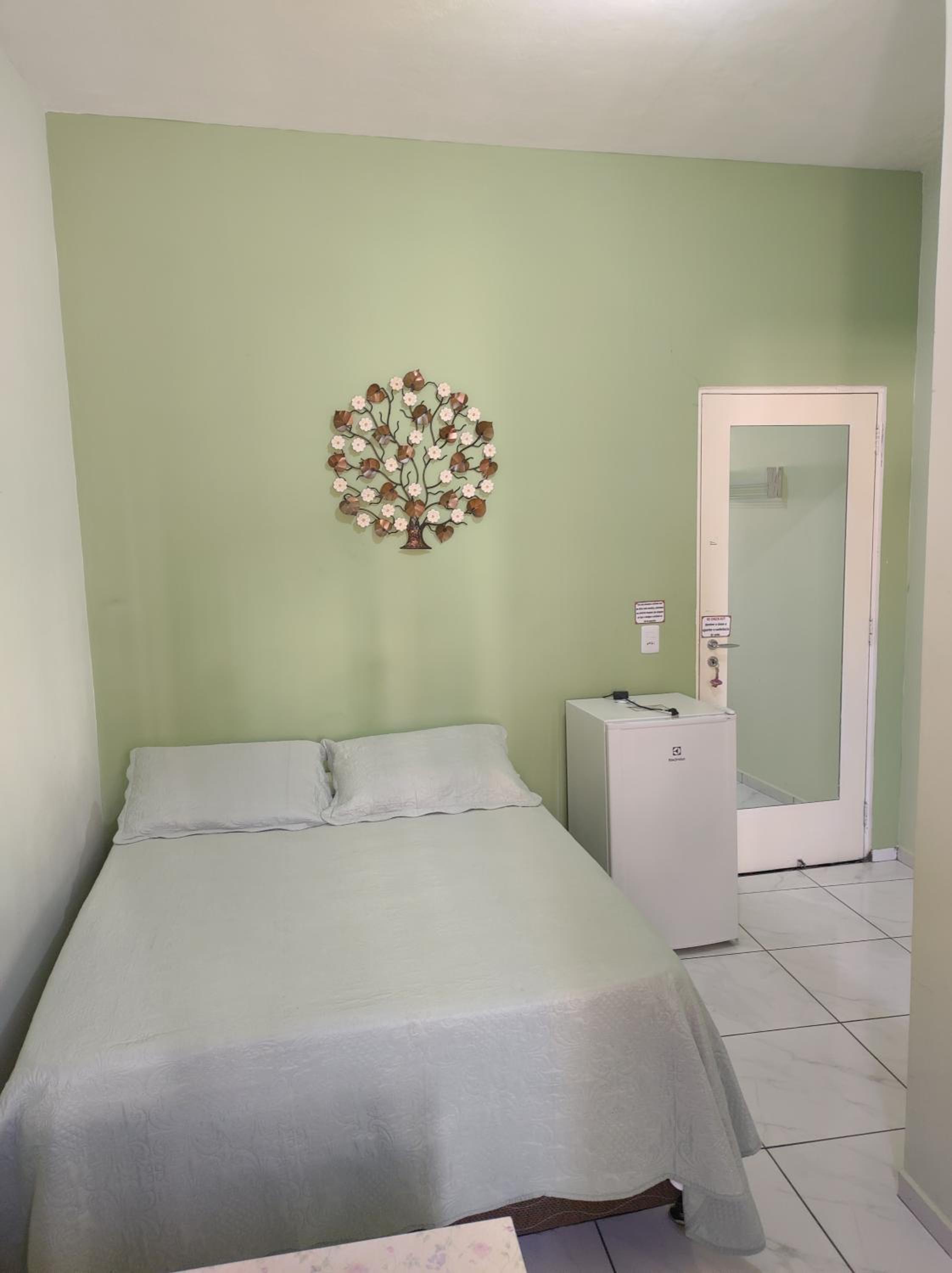 Standard Suite - Photo 4