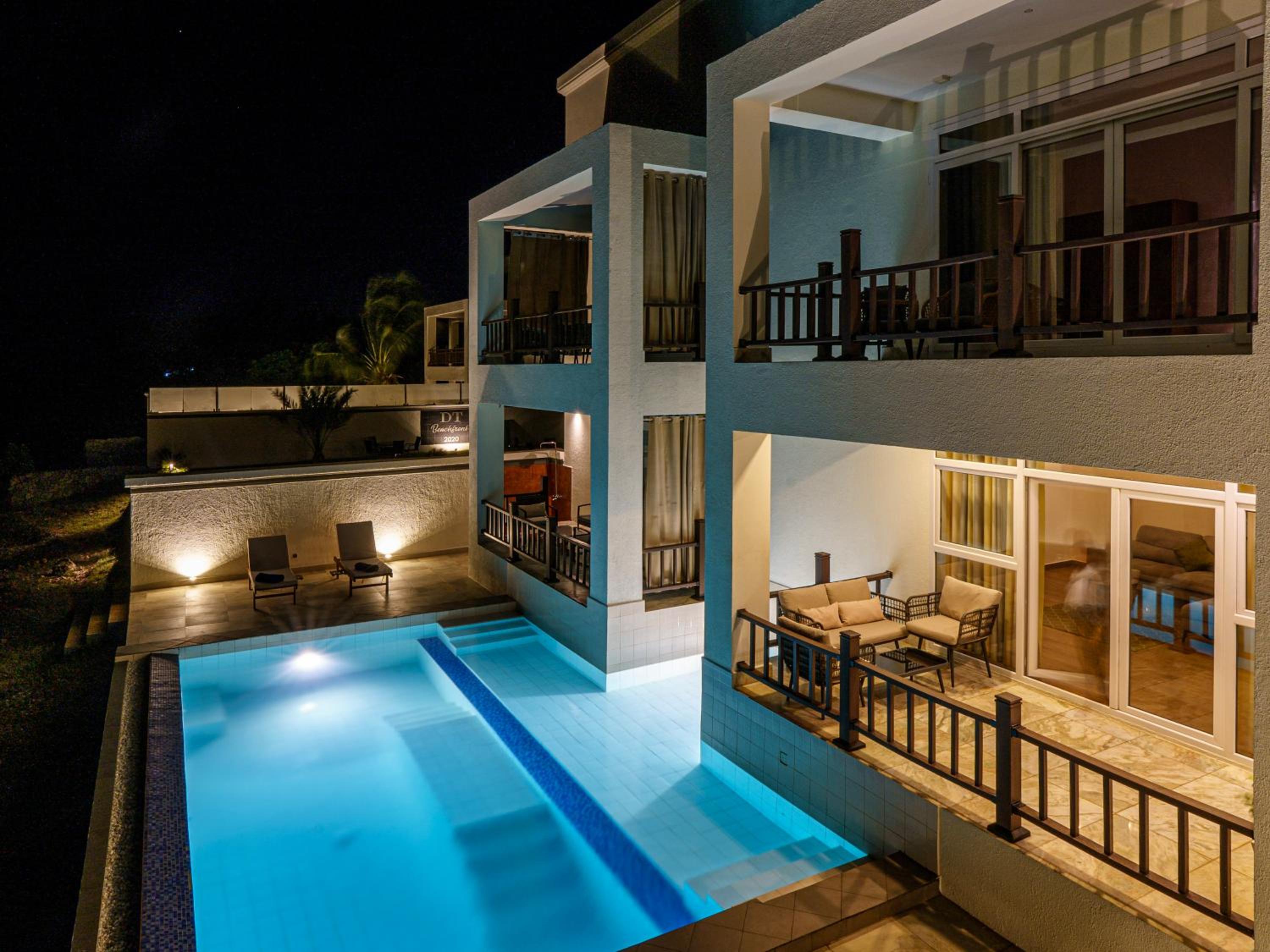 Villa - Beach Front - Photo 28