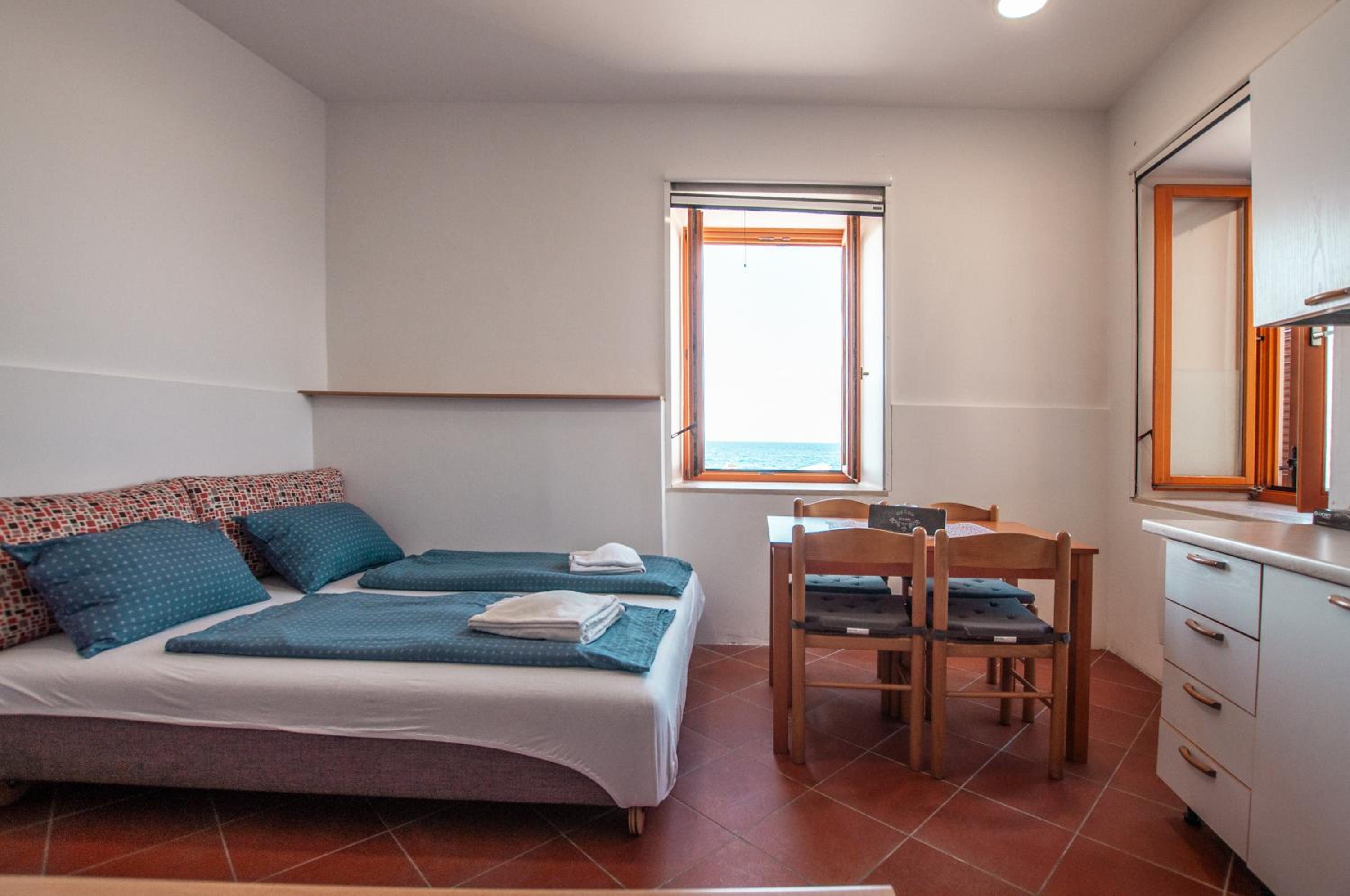 Apartment - Ground Floor - Photo 7